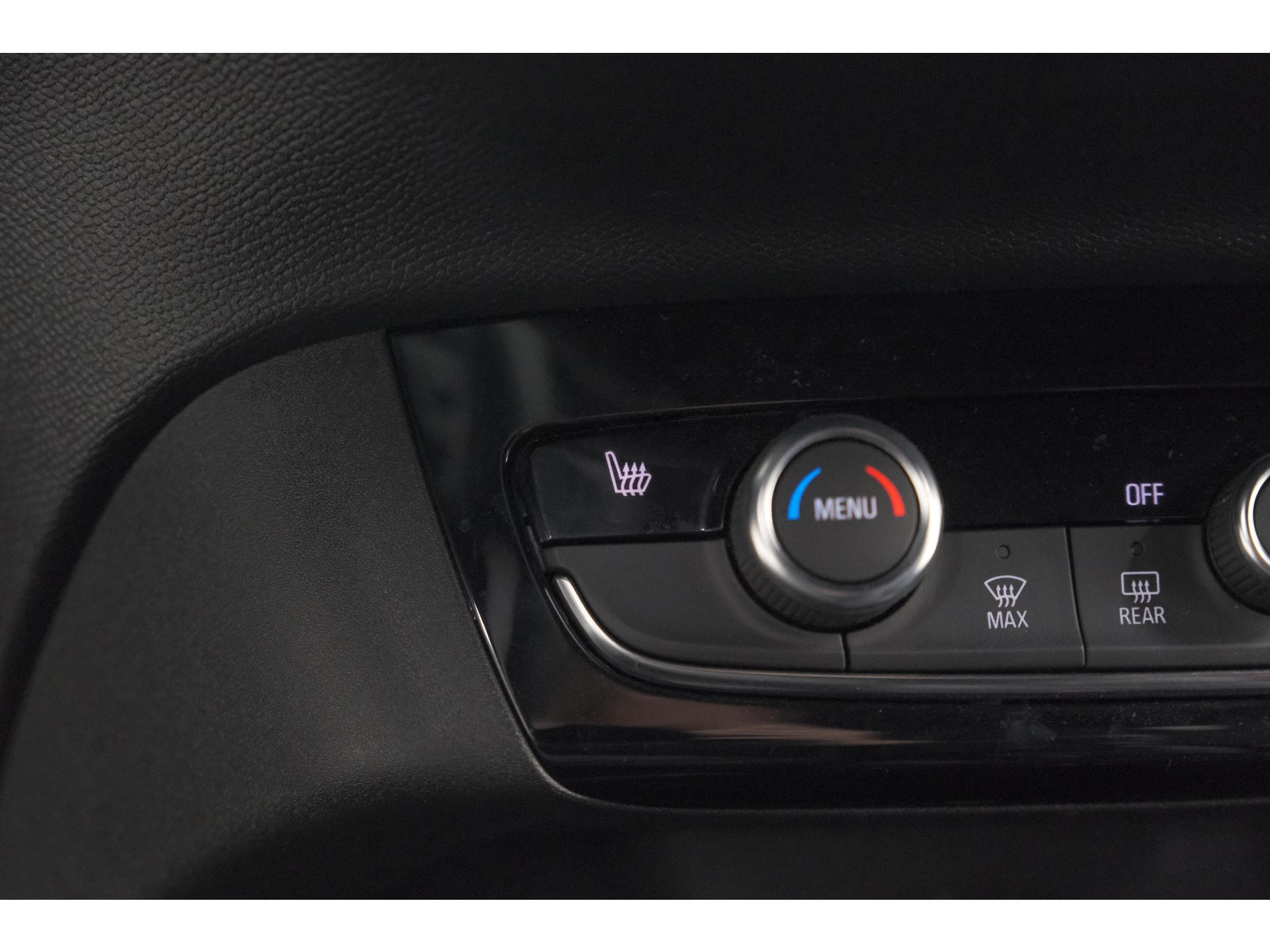 Opel Corsa 1.2 Turbo 100 Ultimate | Panoramadak | Camera | Dodehoekdetectie | Apple Carplay