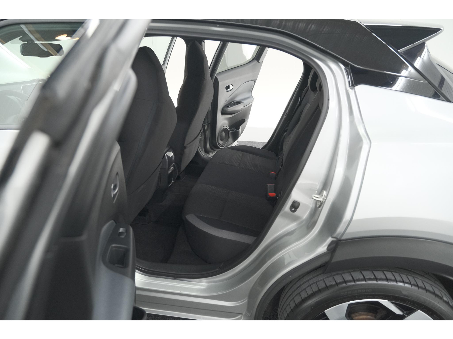 Nissan Juke 1.0 DIG-T Premiere Edition | Trekhaak | Camera | Apple Carplay | Parkeersensoren