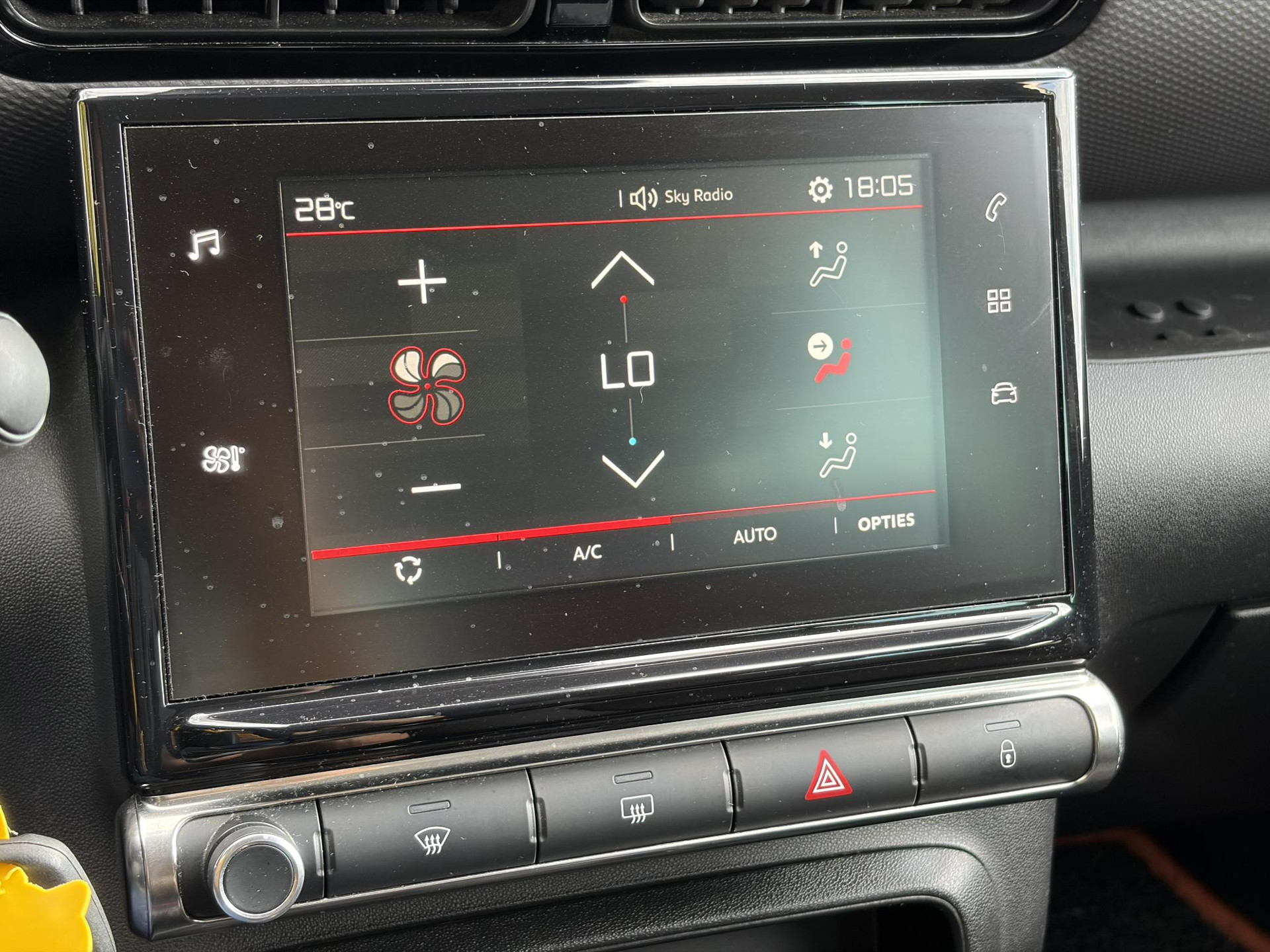Citroen C3 Aircross 1.2 PureTech S&S Feel ✓2e Eigenaar✓Trekhaak✓110pk✓Clima✓Cruise✓Lm velgen✓Pdc V+A✓N.A.P✓Rijstrooksensor✓Apk tot 08-2027