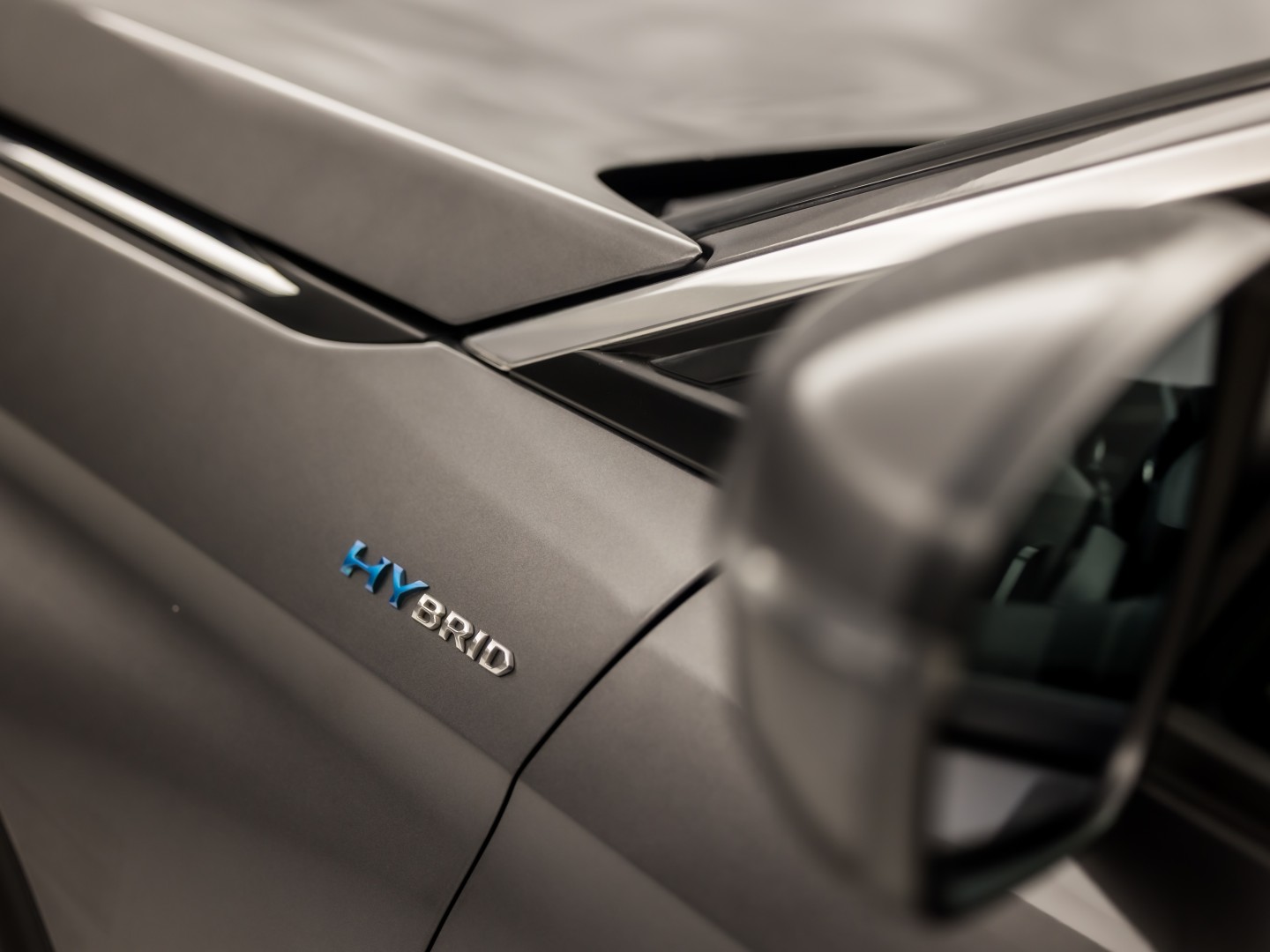 Peugeot 3008 1.6 HYbrid 225 Allure Sport 225Pk Automaat (APPLE CARPLAY, GROOT NAVI, 360 CAMERA, LEDER, KEYLESS, SPORTSTOELEN, GETINT GLAS, LANE ASSIST, NIEUWSTAAT)