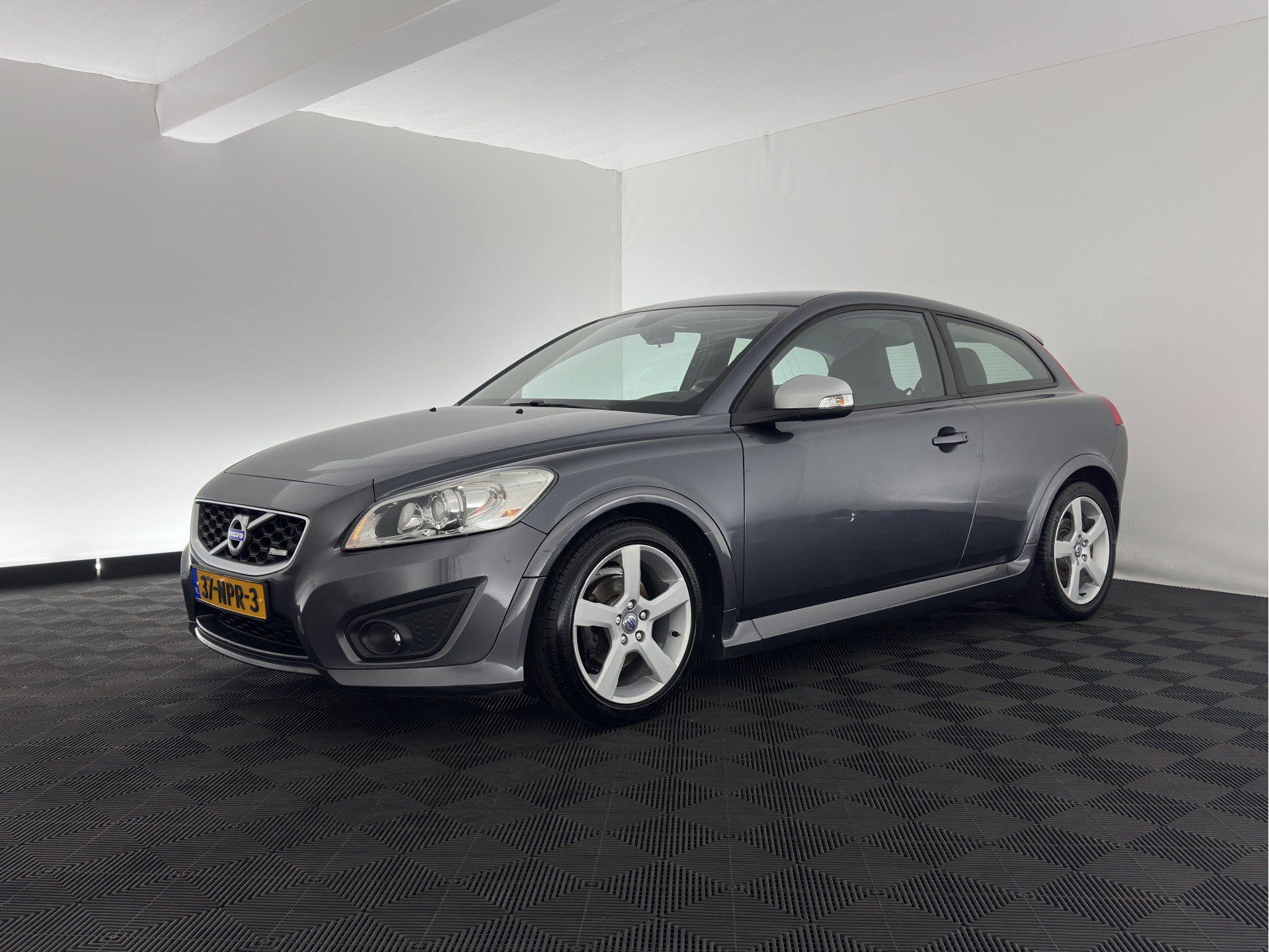 Volvo C30 1.6 D2 R-Design (INCL-BTW) *LEATHER-FABRIC | SPORT-SEATS | ECC | PDC | CARBON-INLAY | CRUISE | 17''ALU*