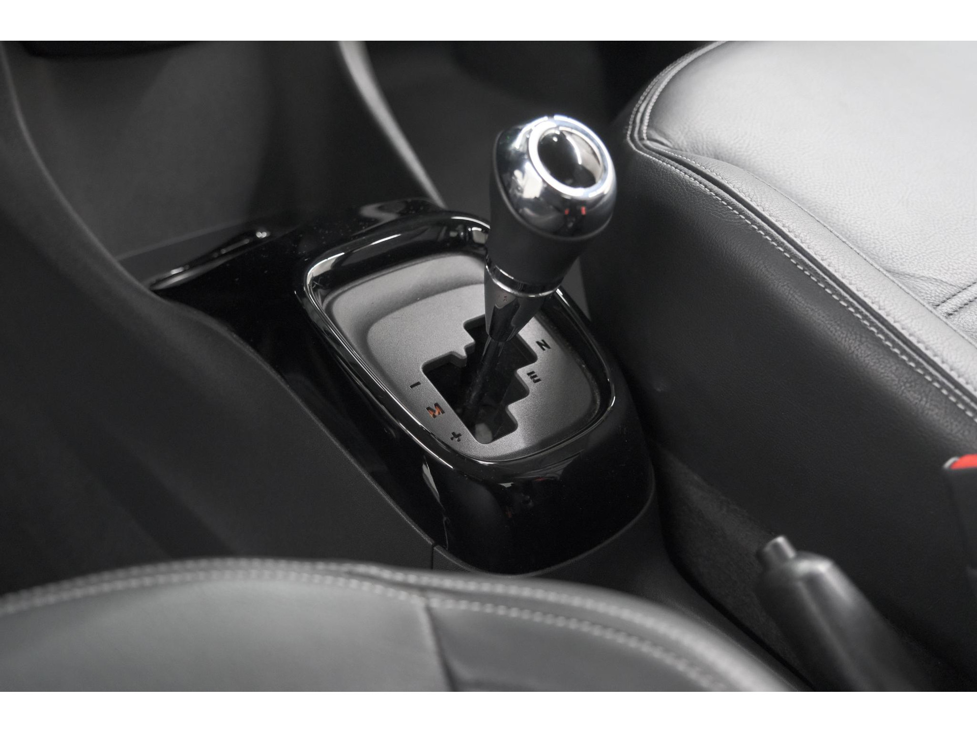 Citroen C1 1.0 VTi Shine | Automaat | Stoelverwarming | Camera | Lederen bekleding