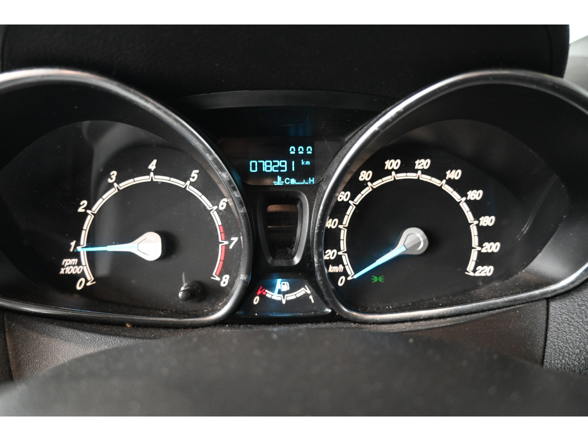 Ford Tourneo Courier 1.0 Titanium Clima Navigatie 2x Schuifdeur Stoelverwarming Cruise Control Rijklaarprijs! Inruil Mogelijk!