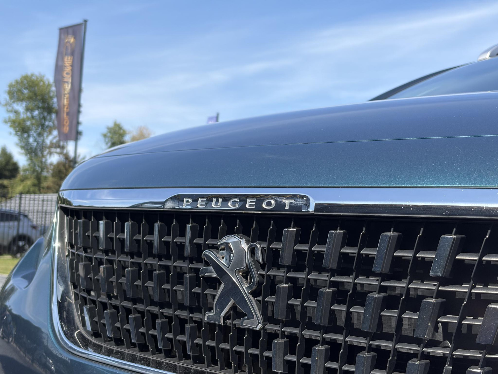 Peugeot 2008 1.2 PureTech Allure ✓1e Eigenaar✓D-riem vv in 2025✓110pk✓Navi✓Pano✓Carplay✓Pdc V+A✓Lm velgen✓N.A.P✓Halfleder✓Clima✓Apk tot 10-2027