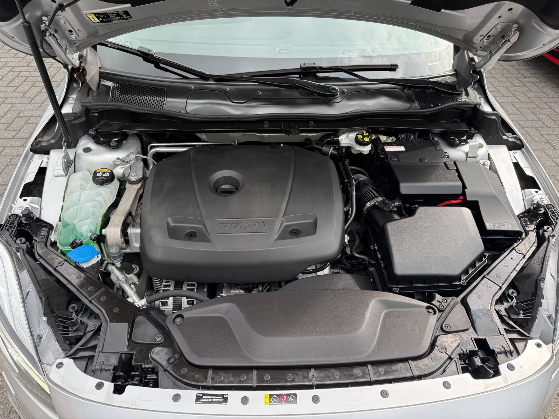 Volvo V40 Cross Country 1.5 T3 Summum | 2E EIGENAAR | 3/6 of 12 MND GARANTIE | PANO DAK | CAMERA | NAVI | MEMORY |