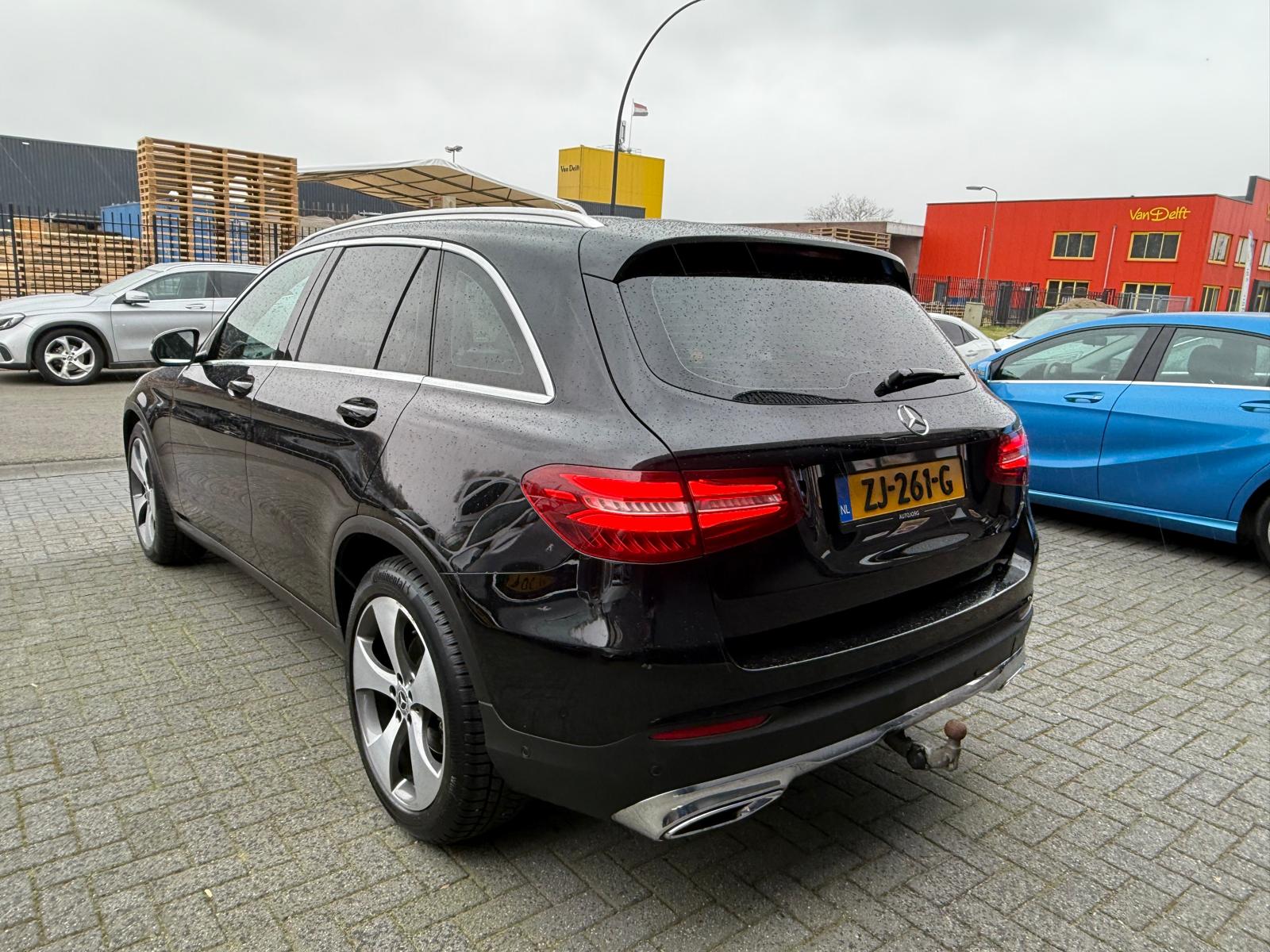 Mercedes-Benz GLC-klasse 220 d 4MATIC Premium Plus | 3/6/12MND GARANTIE | LED | CARPLAY | PANODAK | CRUISE | NAVI | TREKHAAK |