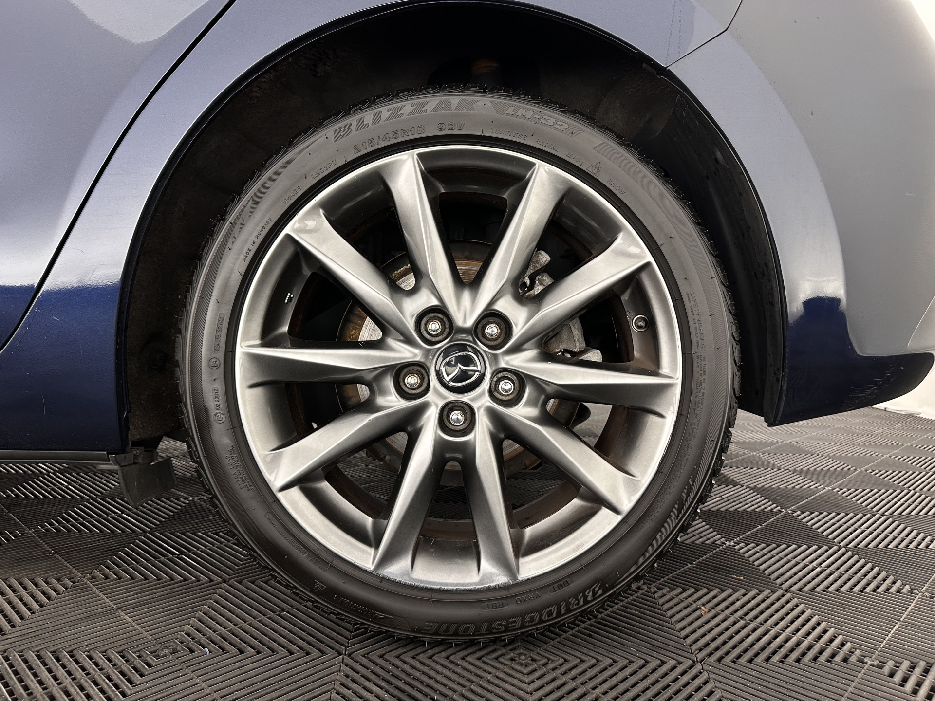 Mazda 3 2.2 SkyActiv-D 150 SkyLease *HEATED-COMFORTSEATS | NAVI-FULLMAP | DAB+ | PRIVACYGLASS | ECC | PDC | CRUISE | 18''ALU*