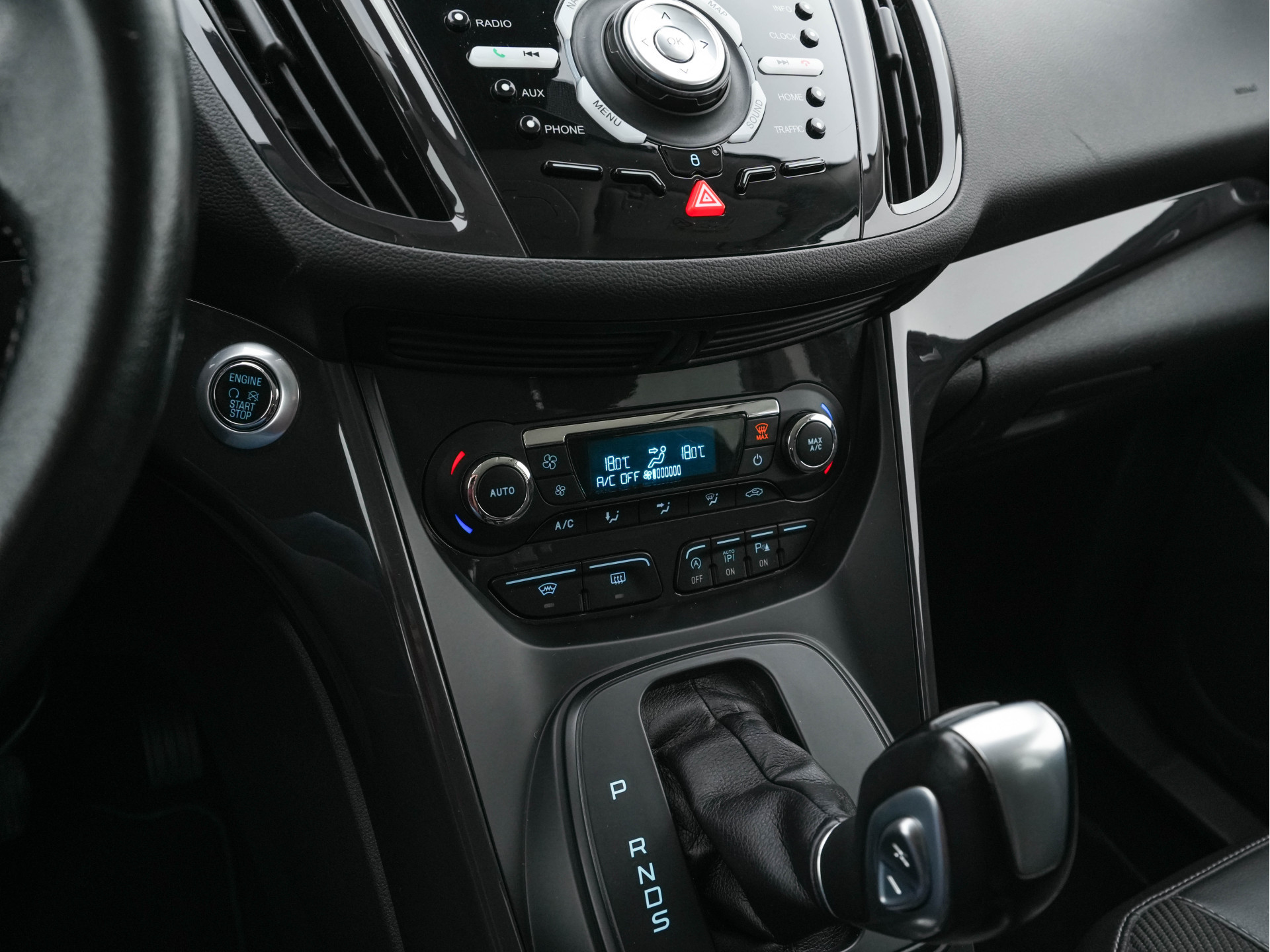 Ford Kuga 1.5 Titanium-Plus Styling-Pack AWD Aut.*LEATHER-FABRIC | XENON | SONY-AUDIO | BLIND-SPOT | KEYLESS | NAVI-FULLMAP | CAMERA | HEATED-SPORT-SEATS | ECC | LANE-ASSIST | PDC | CRUISE | TOWBAR | 19''ALU*