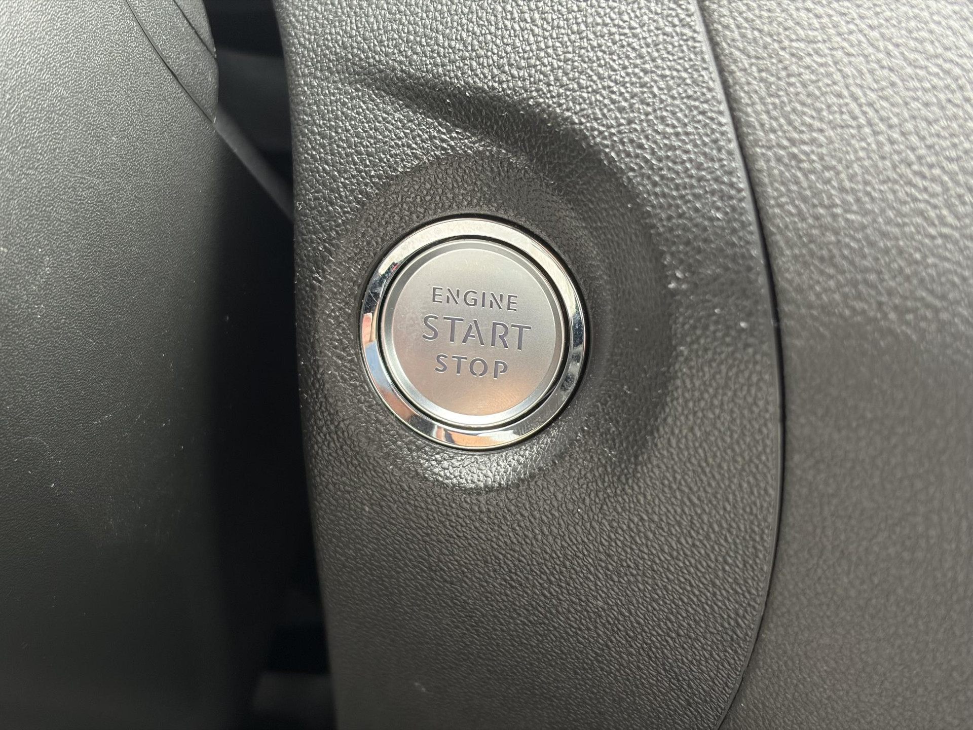 Opel Grandland X 1.2 Turbo Ultimate D-riem vv in 12-2024,1e Eigenaar,360° Camera,Trekhaak,131pk,6 Bak,Navi,Halfleder,Dodehoek,Rijstrooksensor,Keyless,Stoelverw,N.A.P,Apk tot 02-2027