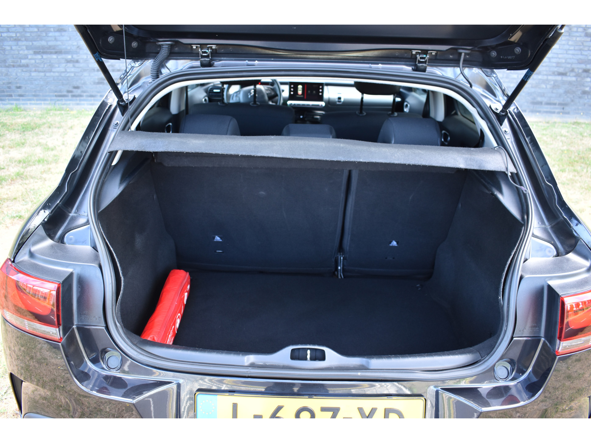 Citroën C4 Cactus 1.2 PureTech Feel Trekhaak Navi Stoelverwarming