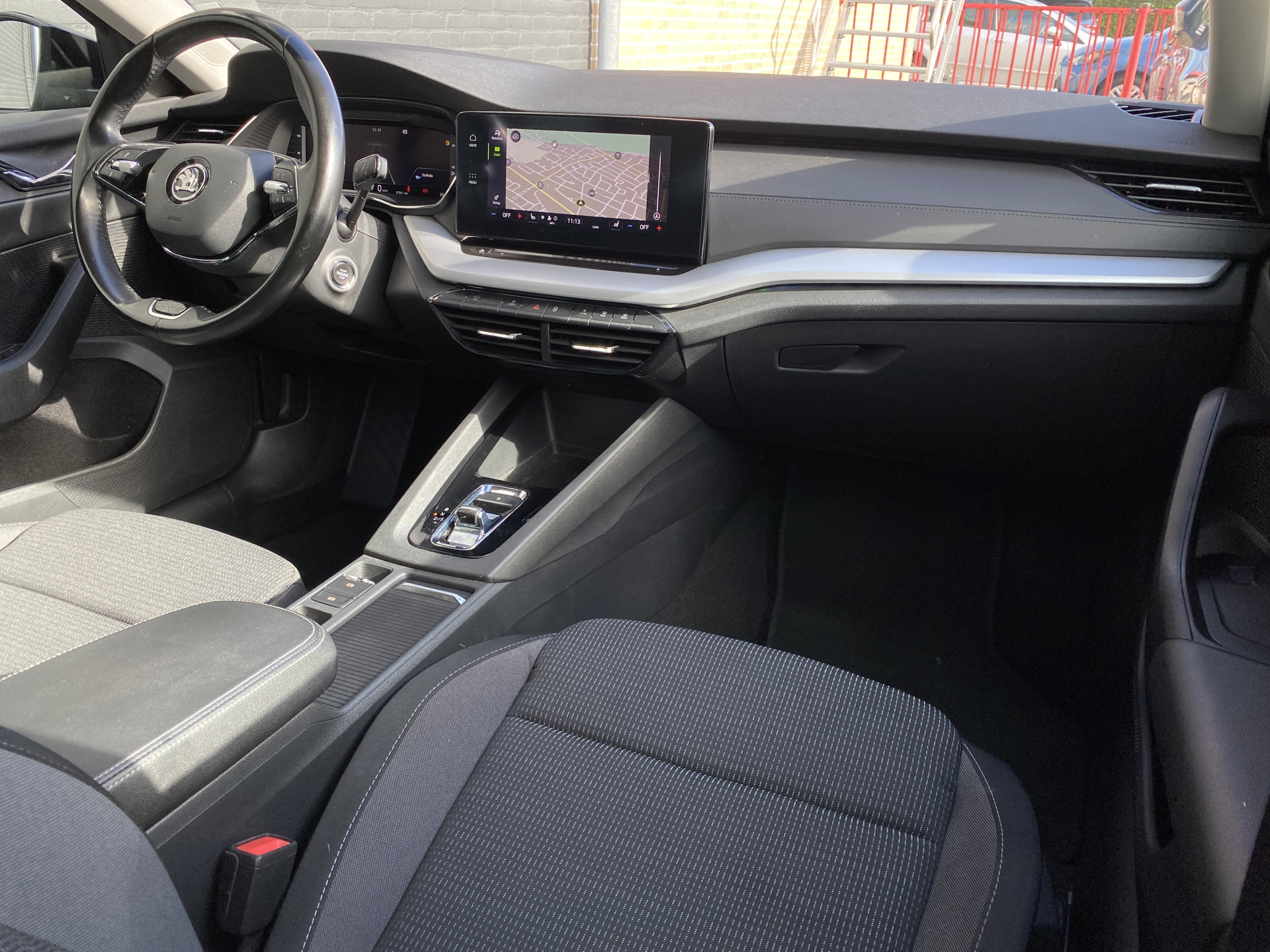ŠKODA Octavia Combi 1.0 e-TSI Business Edition Plus AUT. | 1e eigenaar | dealer onderh. | navigatie | trekhaak | carplay | adaptieve cruise