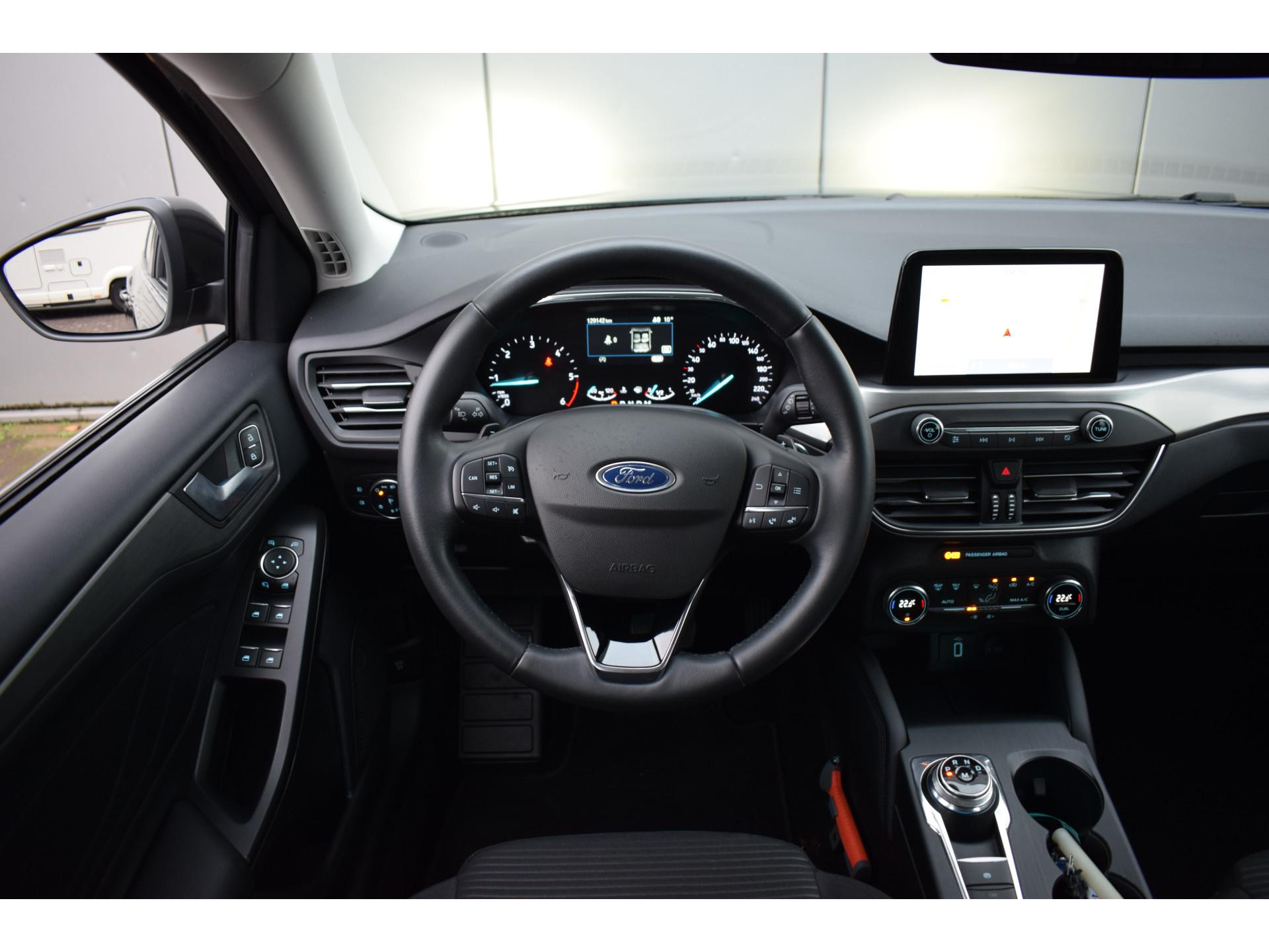 Ford Focus Wagon Wagon 1.5 EcoBlue Titanium Business | Automaat | Trekhaak | Apple CarPlay | Climate