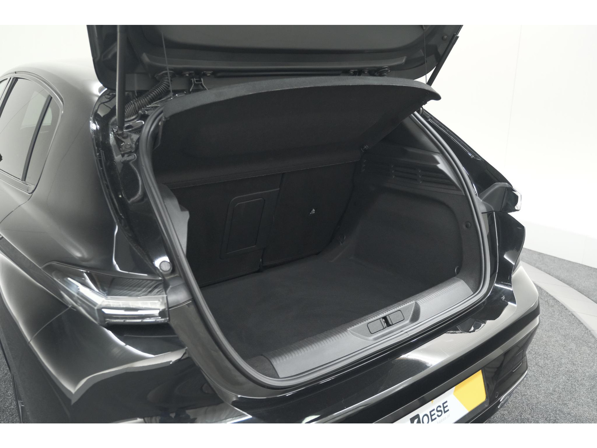 Peugeot 308 PureTech 130 Allure | Camera | Navigatie | Parkeersensoren | Apple CarPlay