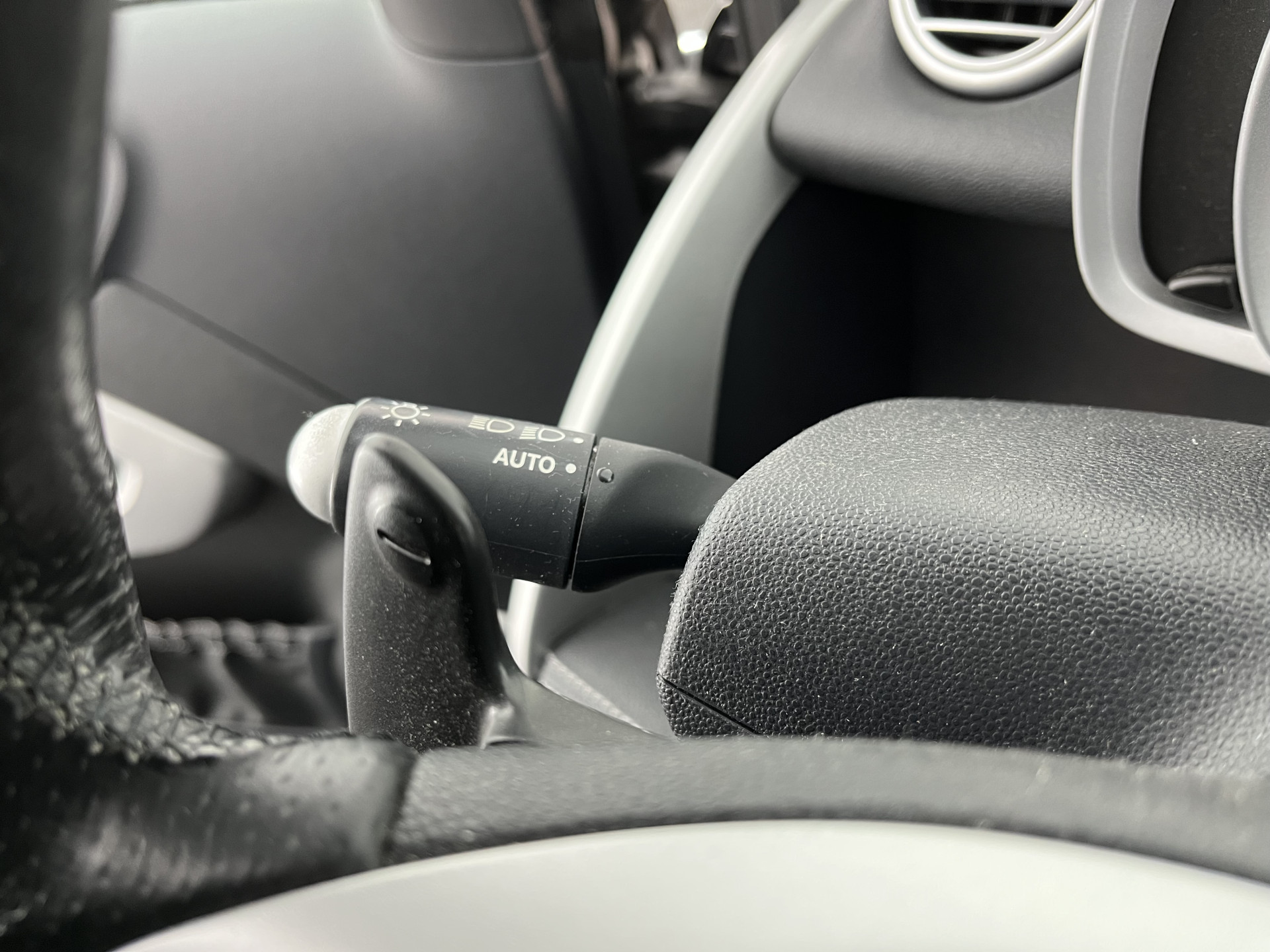 Smart fortwo cabrio Electric drive Brabus Black-Edition 18 kWh {SOH-99%} Aut. *NAVI-FULLMAP | LEATHER | AIRCO | HEATED-SPORTSEATS | CRUISE | SHIFT-PADDLES  | AIRSCARF | 16'' ALU*