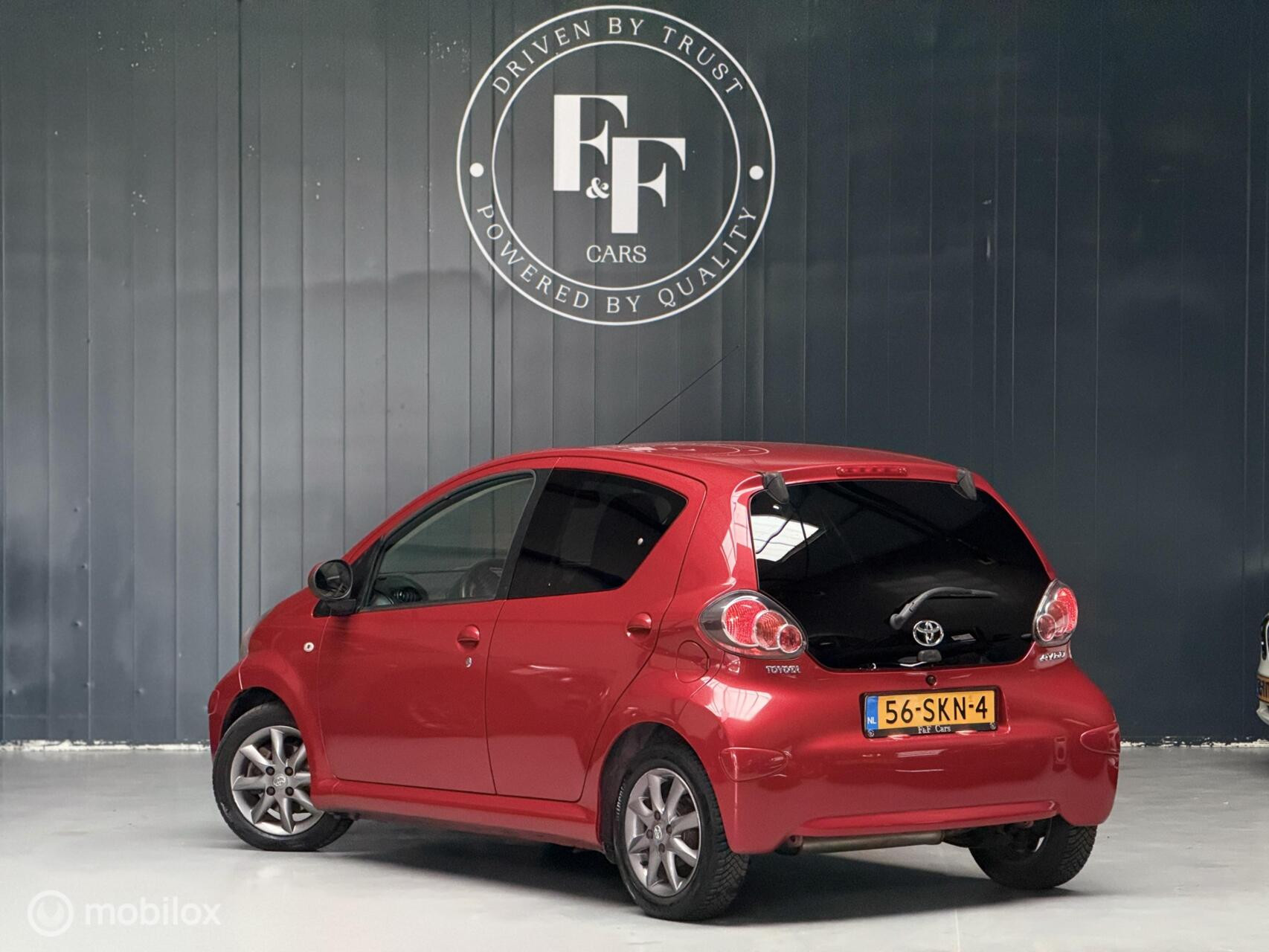 Toyota Aygo 1.0-12v Aspiration Red Navigator|Automaat|NAP|Navi