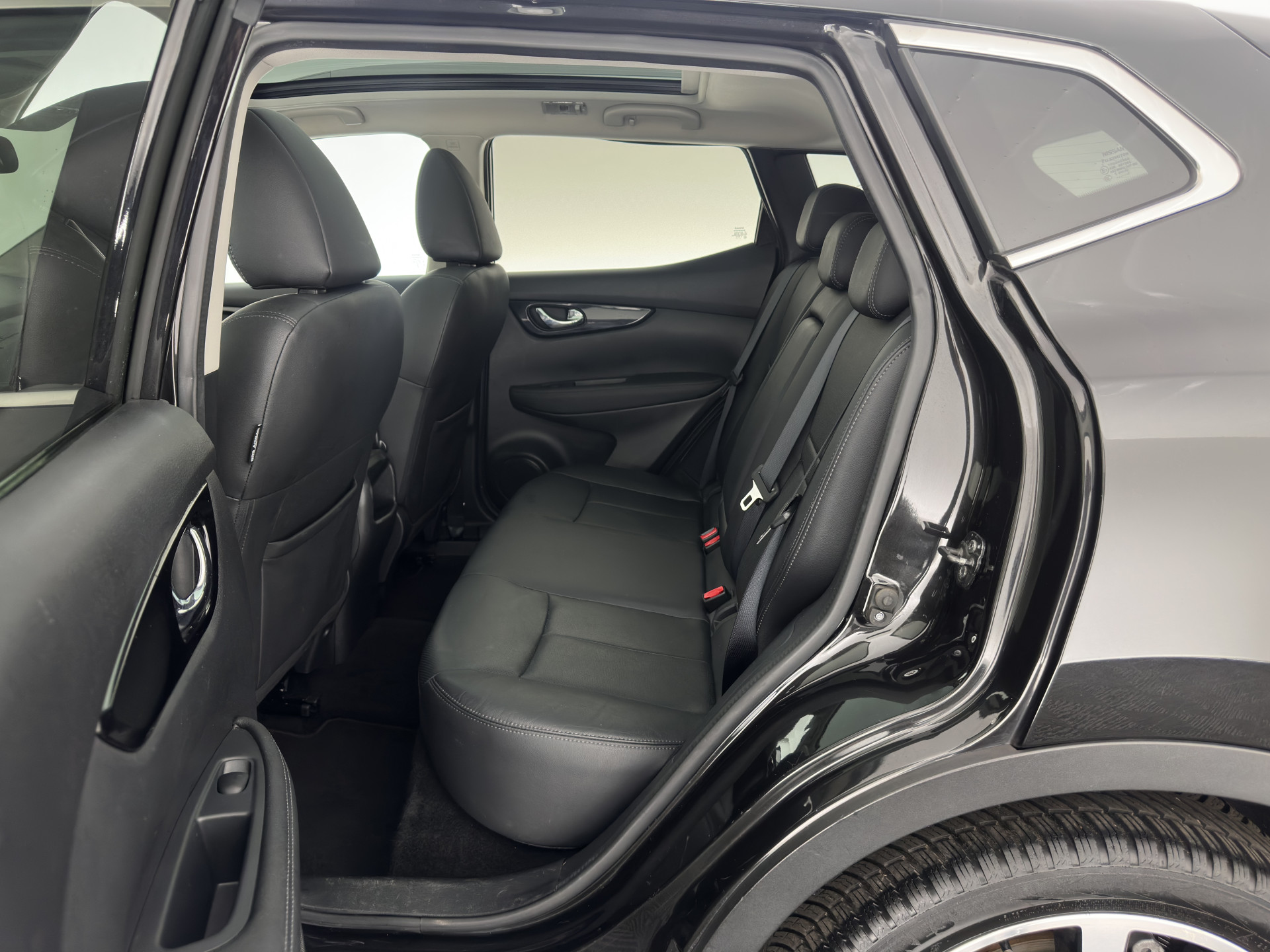 Nissan Qashqai 1.2 Tekna + *PANO | LEATHER | NAVI-FULLMAP | FULL-LED | PRIVACY-GLASS | AMBIENT-LIGHT | HEATED-COMFORTSEATS | TOPVIEW | LANE-ASSIST | CRUISE | KEYLESS | DAB | ECC | 19"ALU*