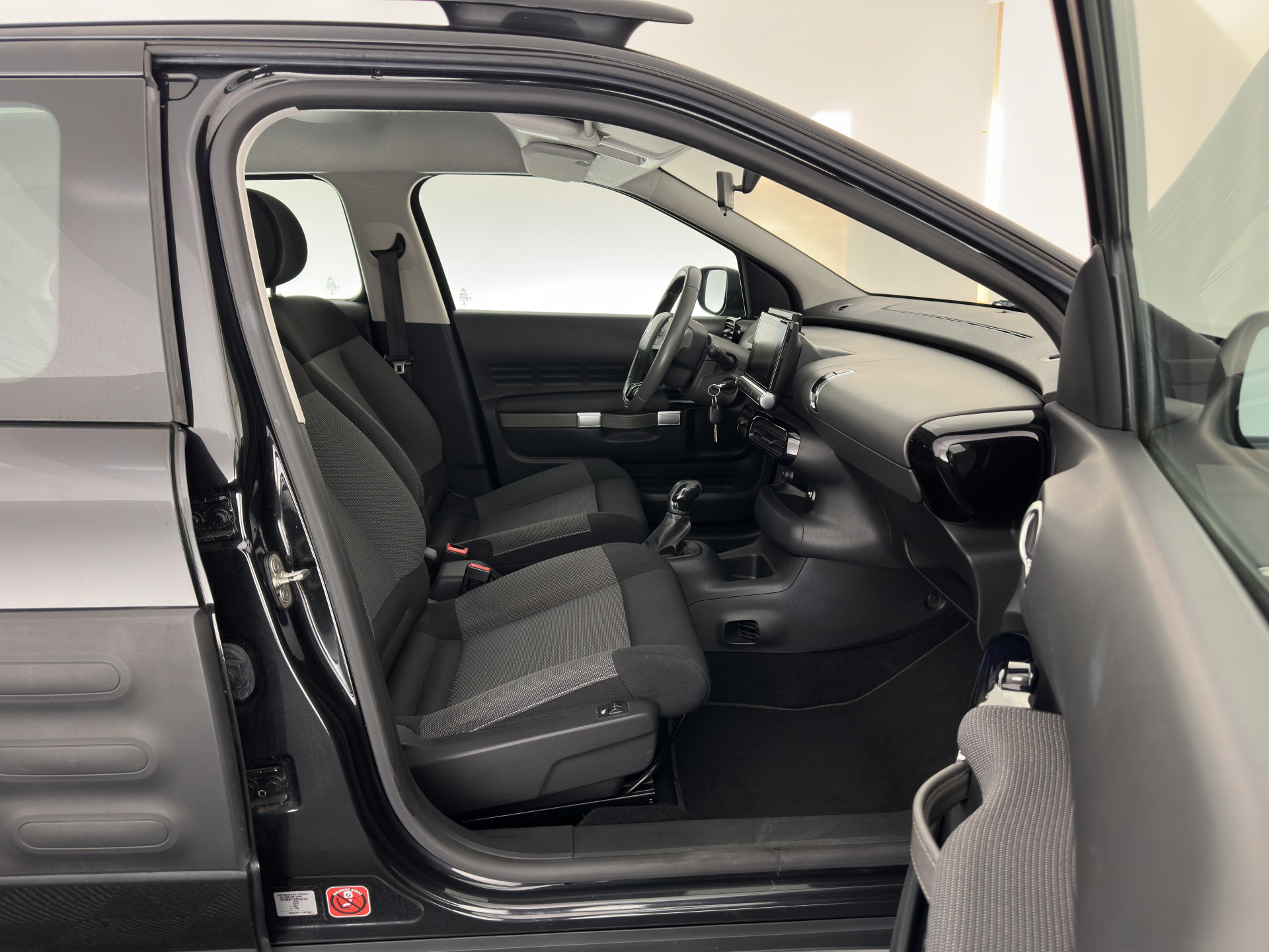 Citroën C4 Cactus 1.6 BlueHDi Feel *NAVI-FULLMAP | HEATED-COMFORTSEATS | CAMERA | ECC | PDC | CRUISE*