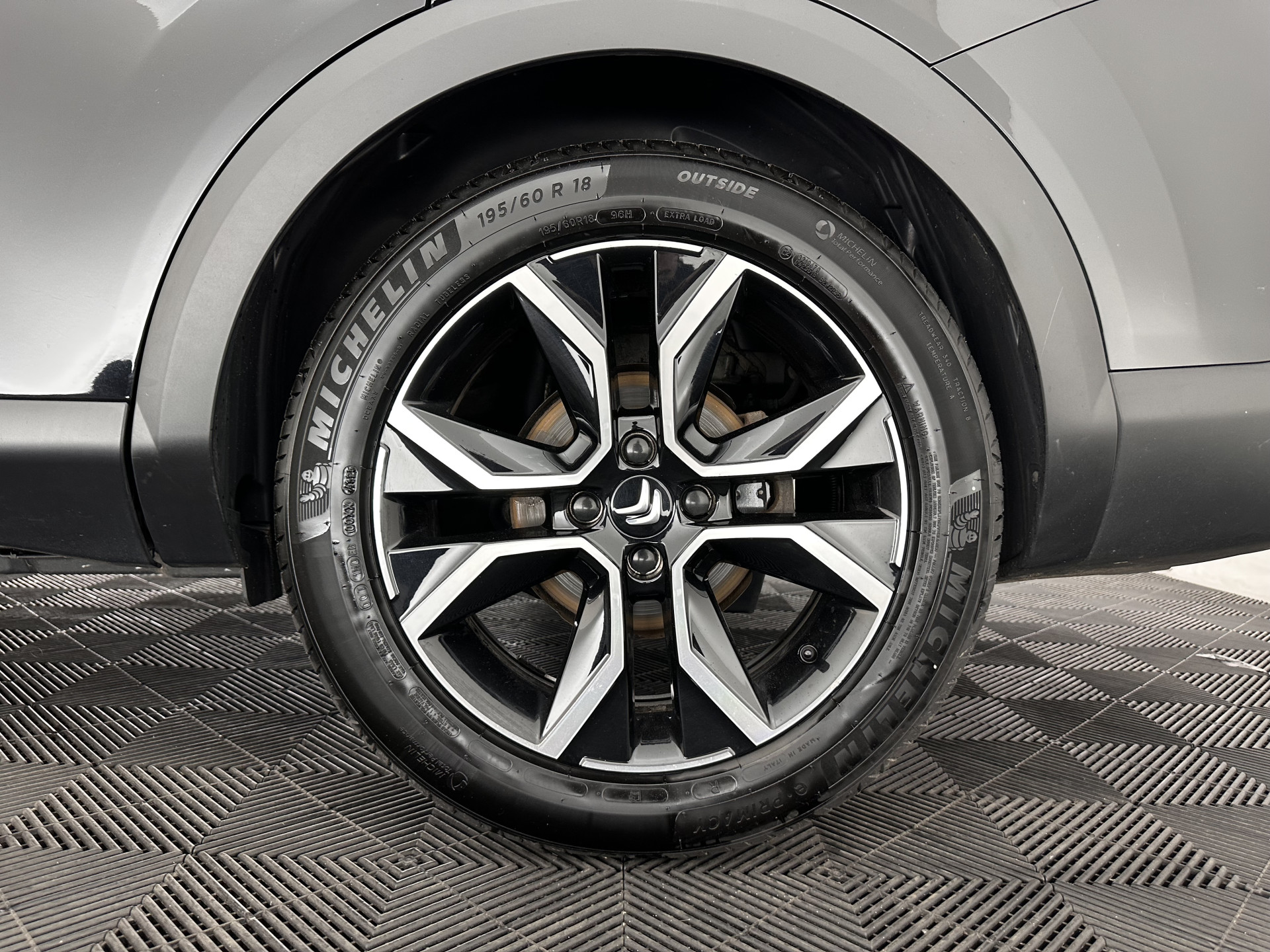 Citroën Ë-C4 X Feel Pack 50 kWh [ 3-Fase ] (INCL.BTW) *FULL-LED | LEATHER-FABRIC | DIGI-COCKPIT | DAB | COMFORT-SEATS | CAMERA | ECC | PDC | CRUISE | 18''ALU*