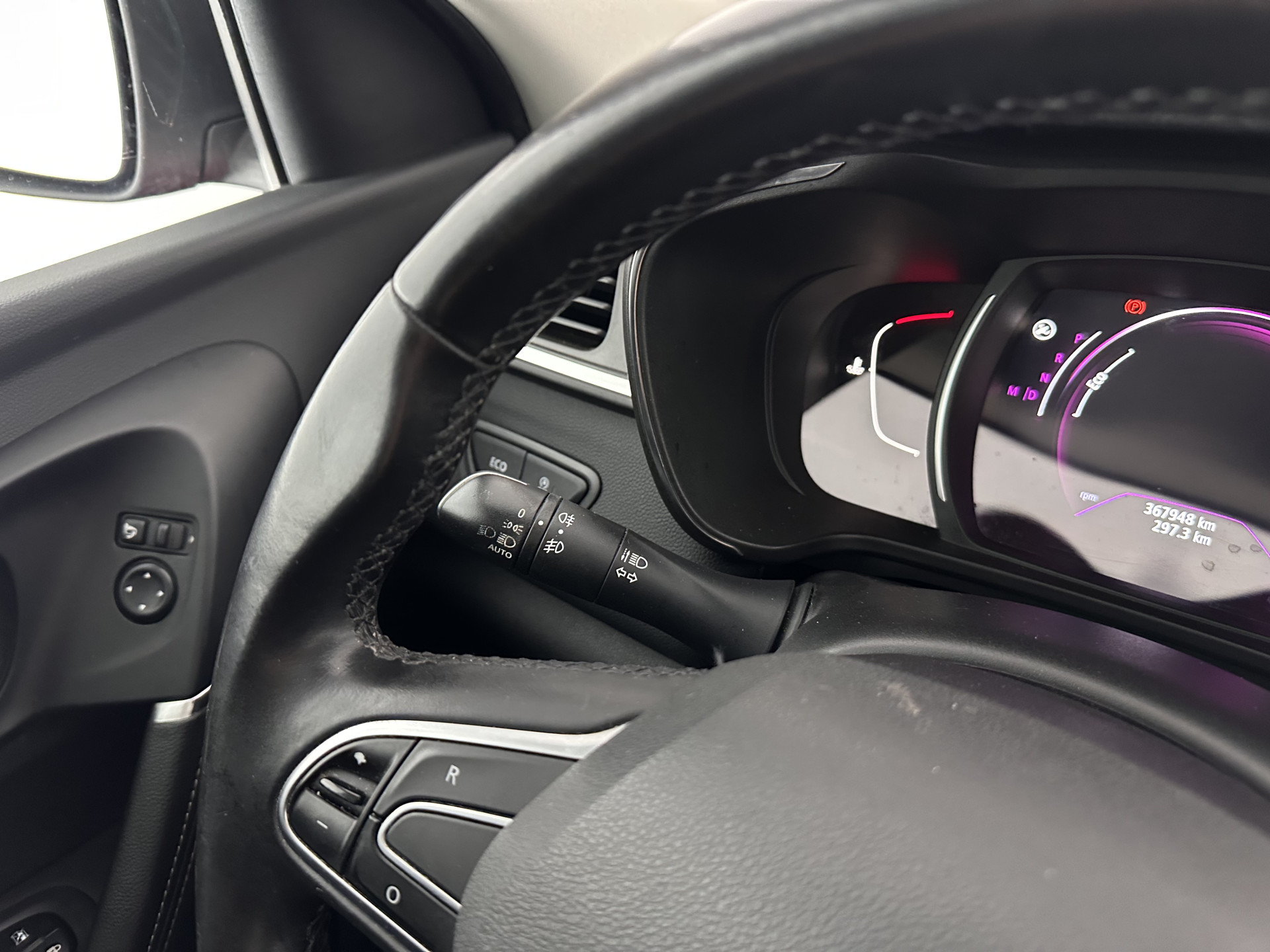 Renault Kadjar 1.5 dCi Bose Aut. *PANO | LEATHER-FABRIC | FULL-LED | BOSE-SOUND | BLINDSPOT | HEATED-COMFORTSEATS | KEYLESS | CAMERA | NAVI-FULLMAP | ECC | PDC | CRUISE | DAB | PRIVACY-GLASS | 19''ALU | TOWBAR*