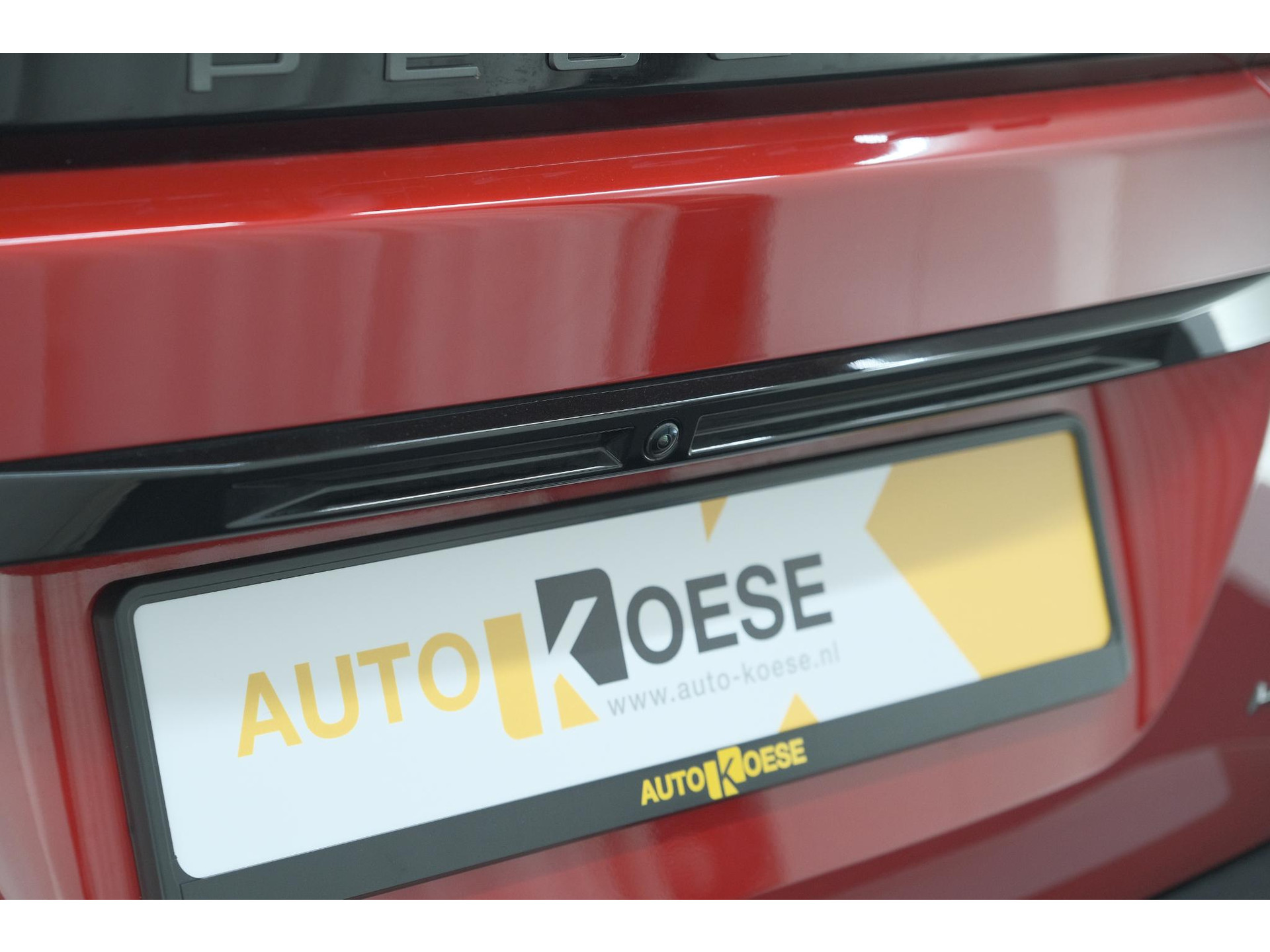 Peugeot 2008 1.2 Hybrid 145 Allure | 360 Camera | Adaptieve Cruise Control | Dodehoekdetectie | Apple Carplay