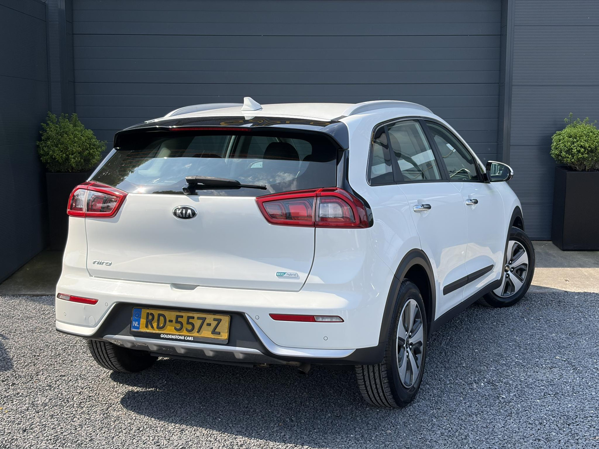 Kia Niro 1.6 GDi Hybrid DynamicLine SOH %100,Carplay,142pk,Camera,Navi,Clima,Cruise,Pdc,Rijstrooksensor,Halfleder,N.A.P,Apk tot 11-2026
