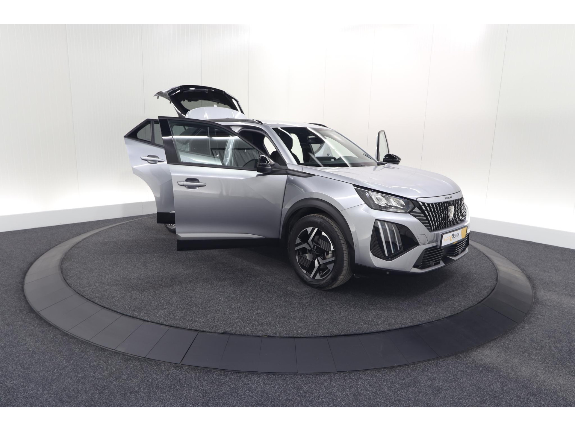 Peugeot 2008 Hybrid 136 e-DCS6 Allure | 360 Camera | Adaptieve Cruise Control | Dodehoekdetectie | Navigatie