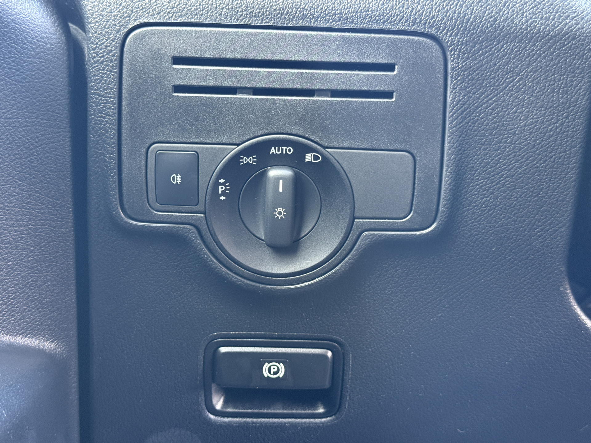Mercedes-Benz Vito 119 1.9 CDI 190pk Automaat L2H1 LED Cruise Control Climate Control Trekhaak