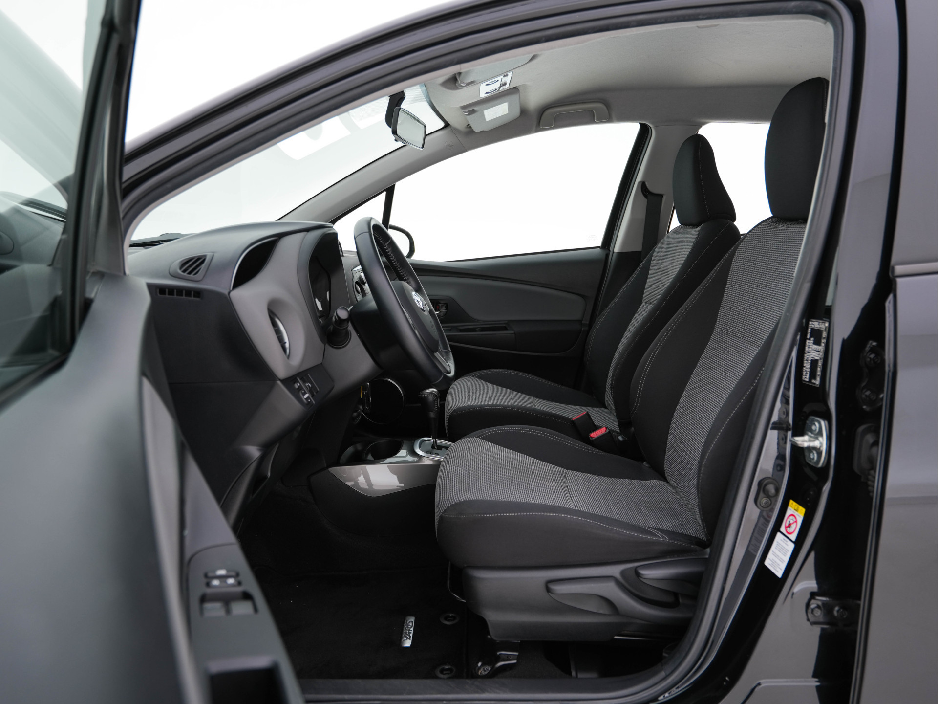 Toyota Yaris 1.5 Hybrid Aspiration Aut. *ECC | HEATED-COMFORTSEATS | CAMERA*