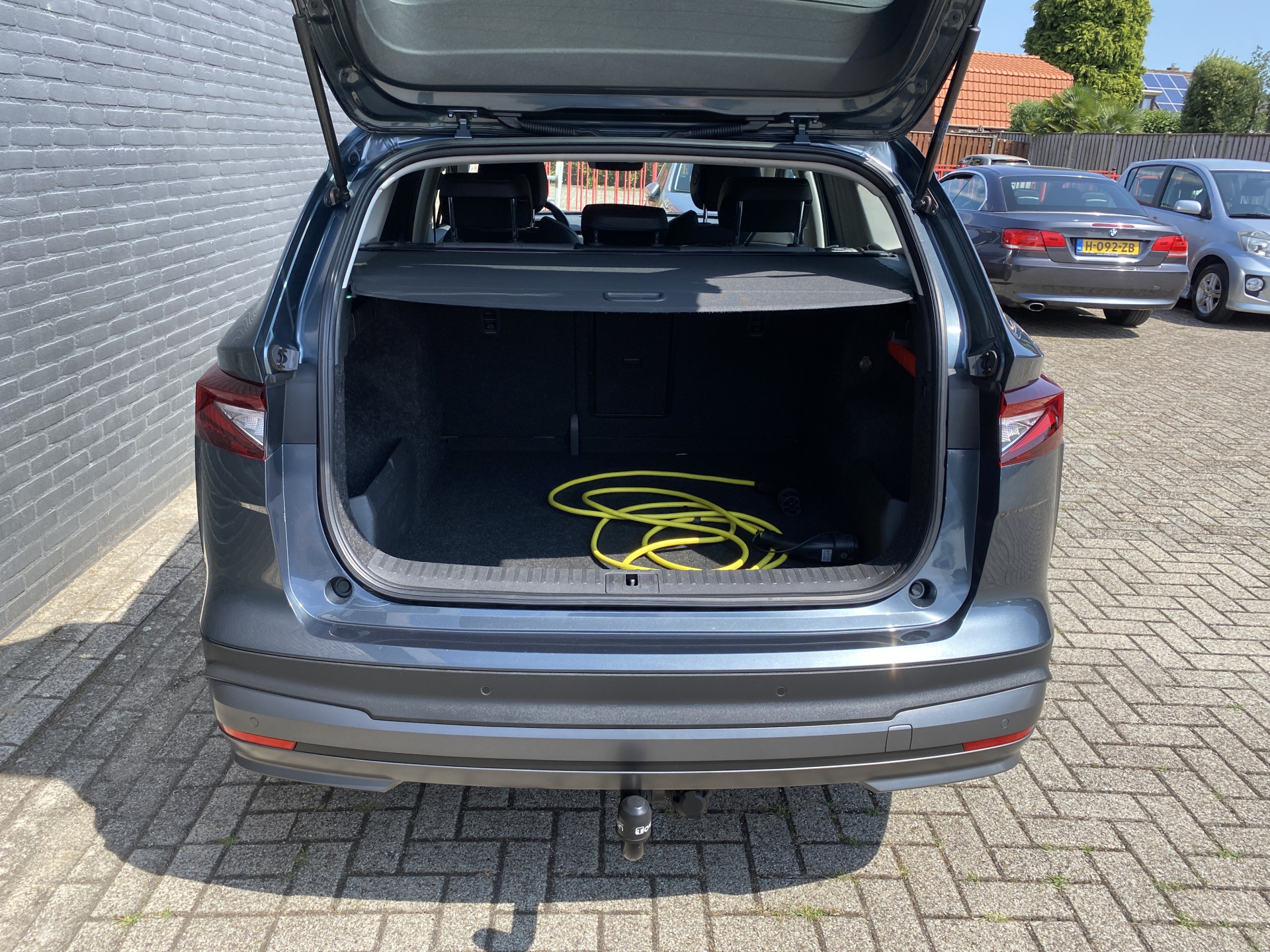 ŠKODA Enyaq iV 60 | 1e eigenaar | dealer onderhouden | navigatie | trekhaak | camera | stoelverwarming | apple carplay