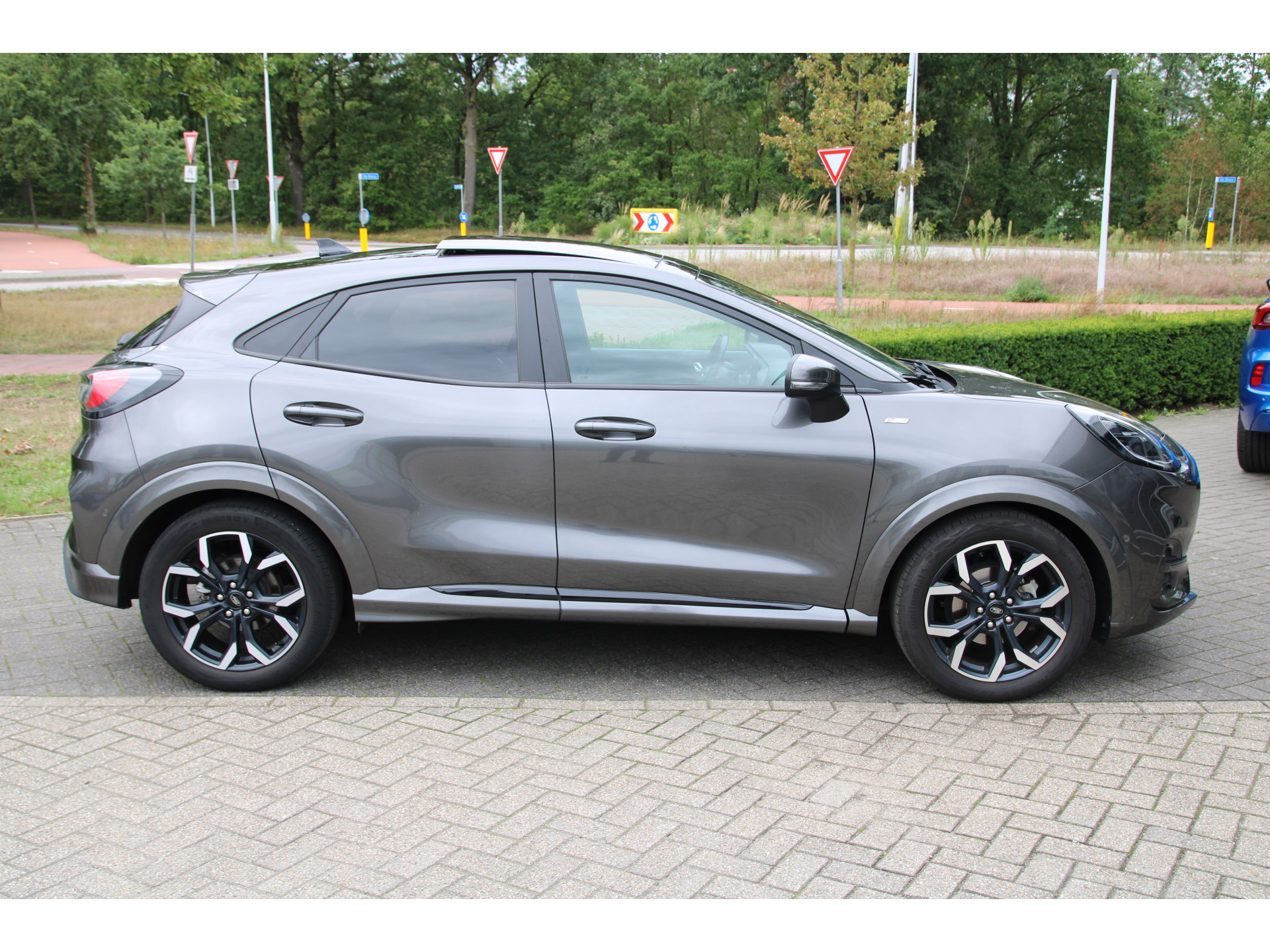 Ford Puma 1.0 EcoBoost 155 PK Hybrid ST-Line X PANORAMADAK | LED | BLIS | 18-INCH