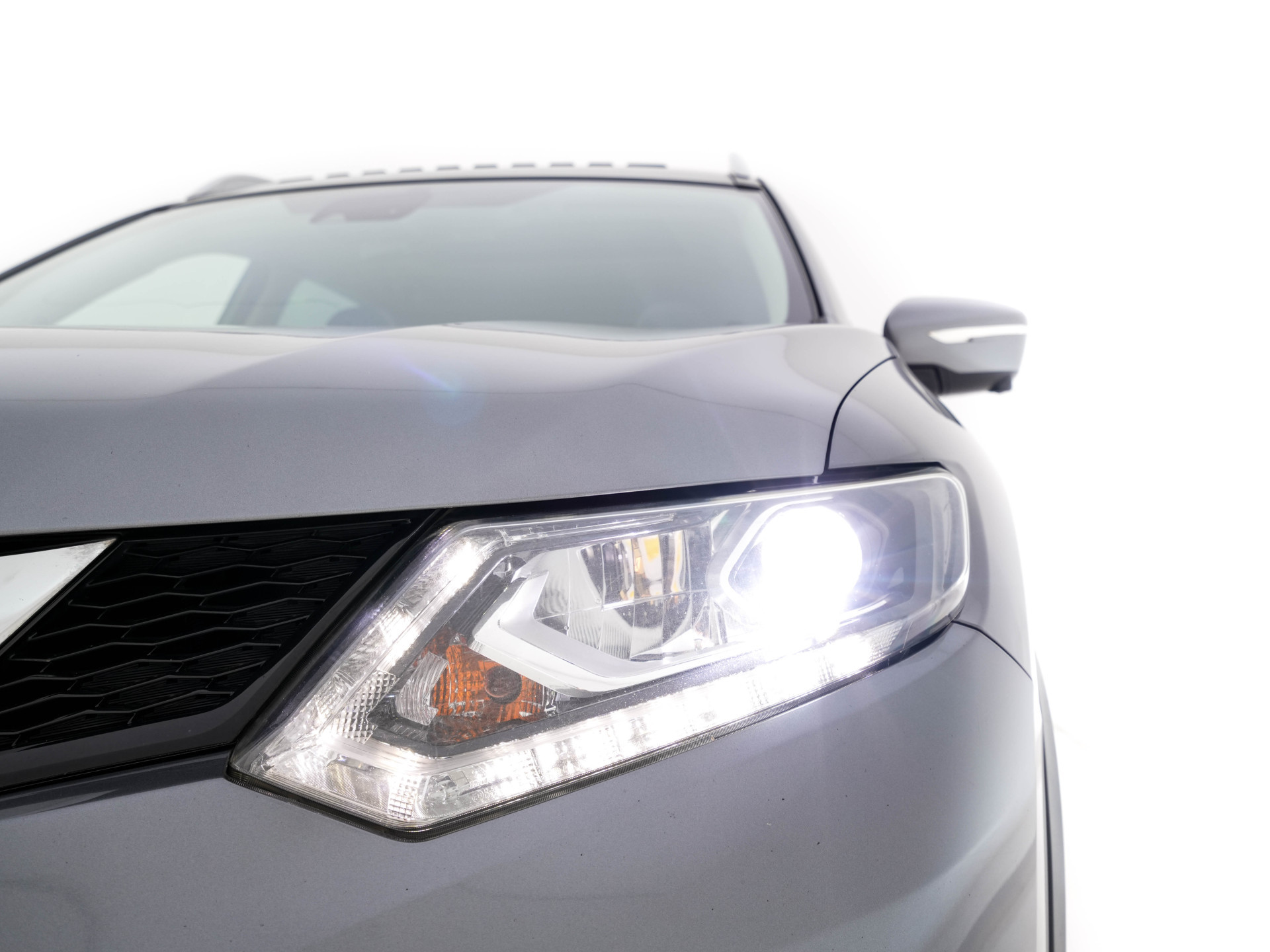 Nissan X-Trail 1.6 dCi Tekna (INCL-BTW) Aut. *PANO | LEATHER | FULL-LED | TOP-VIEW | JBL-AUDIO | BLINDSPOT | KEYLESS | HEATED-COMFORTSEATS | NAVI-FULLMAP | CARPLAY | PRIVACY-GLASS | 19''ALU*