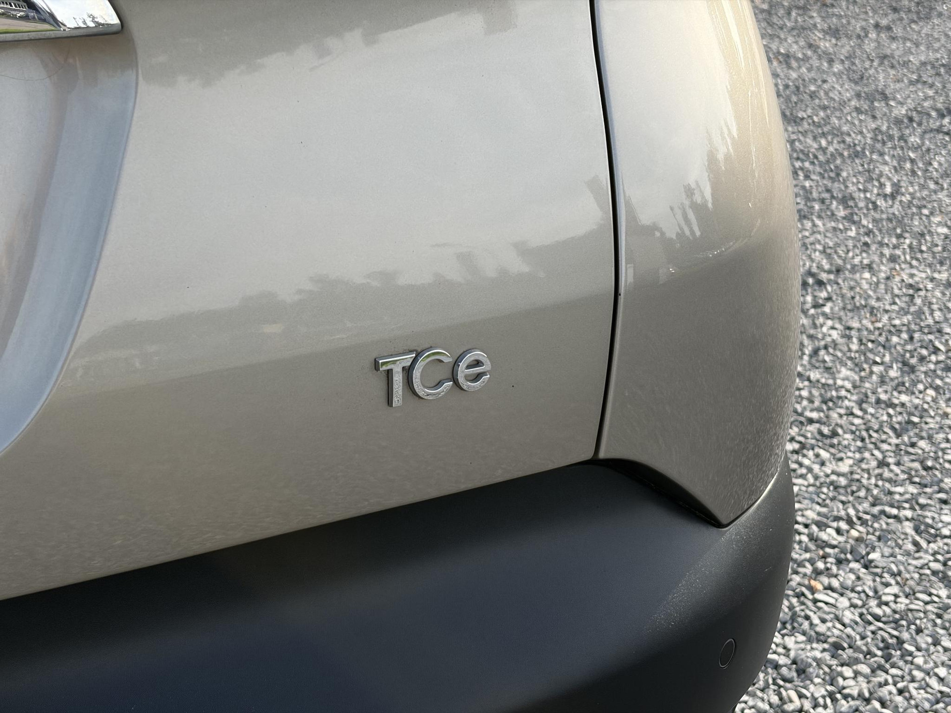 Renault Captur 1.2 TCe Dynamique ✓Navi✓Trekhaak✓Keyless✓Clima✓Cruise✓Dealer Onderhouden✓Automaat✓120pk✓Lm velgen✓Pdc✓N.A.P✓Apk tot 06-2027
