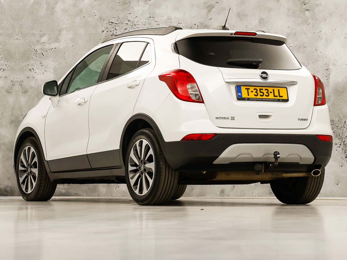 Opel Mokka X 1.4 Turbo Innovation Sport (GROOT NAVI, APPLE CARPLAY, STUUR/STOELVERWARMING, TREKHAAK, LEDER, CRUISE, LM VELGEN, NIEUWE APK)