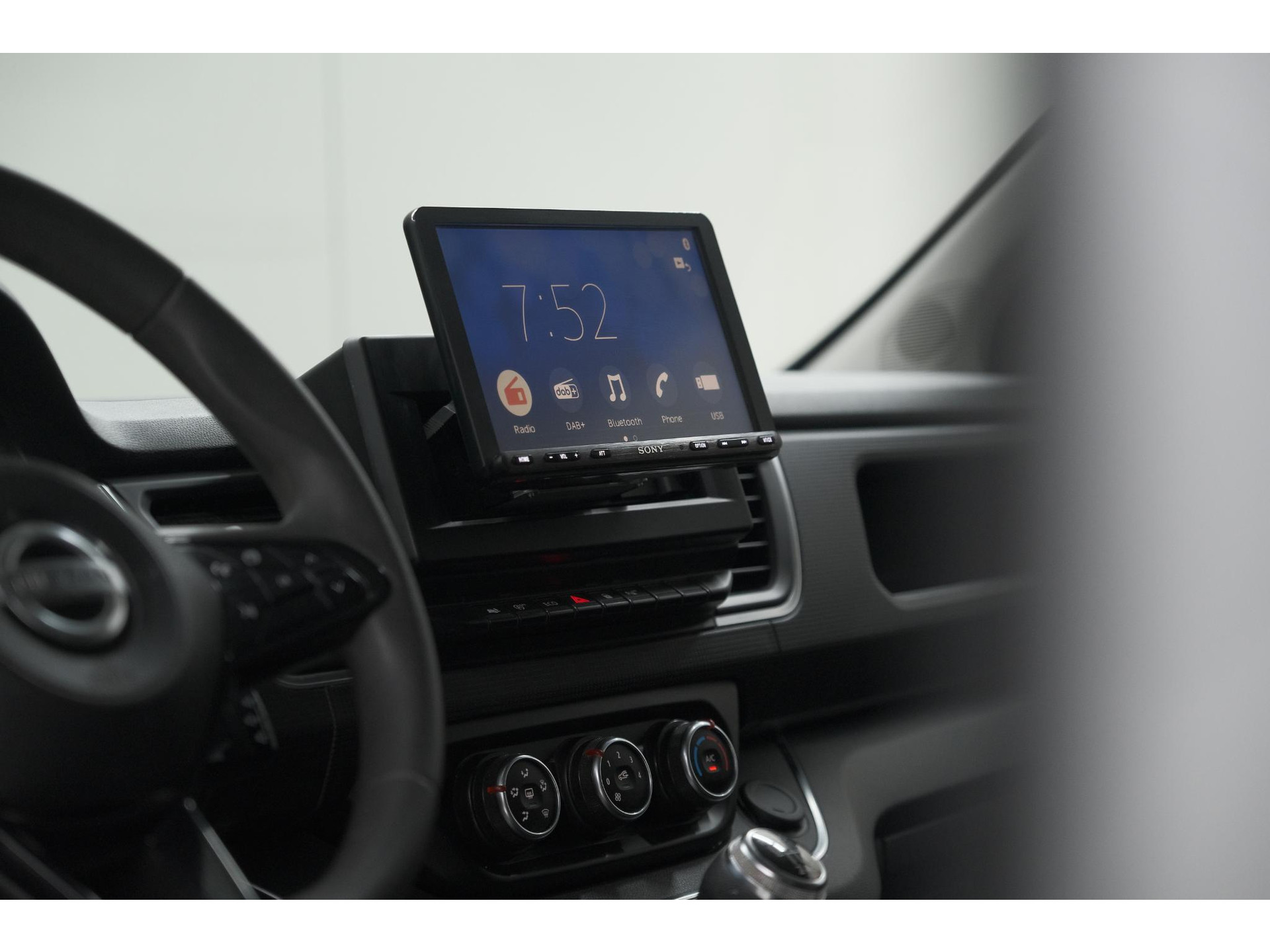 Nissan Primastar 2.0 dCi L2H1 Acenta | METEEN KLAAR VOOR ELKE KLUS! | Trekhaak | Camera | Vloerplaat