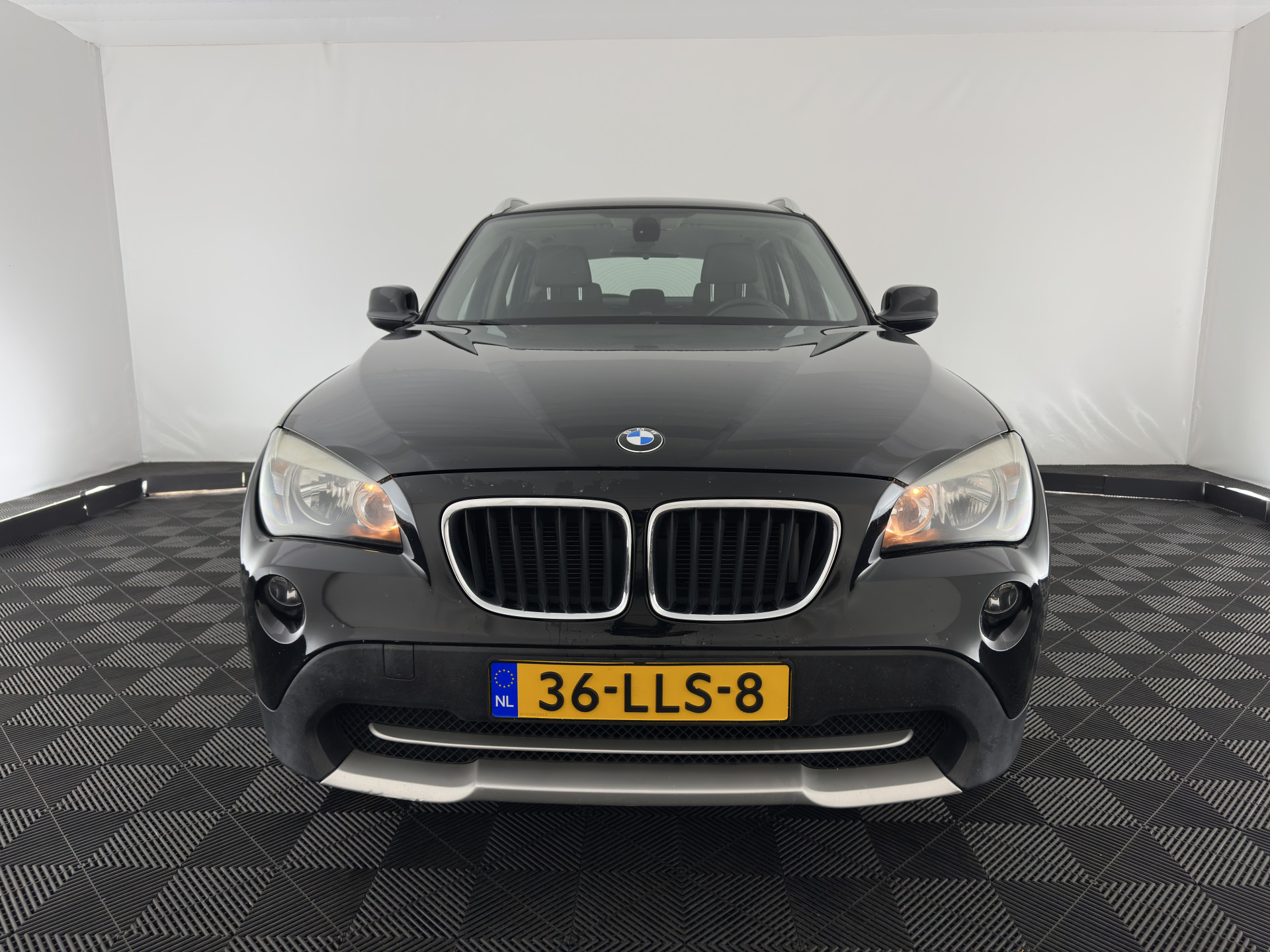 BMW X1 sDrive18i X-Line Executive *NAVI-FULLMAP | COMFORT-SEATS | ECC | PDC | CRUISE | TOWBAR | 18''ALU*