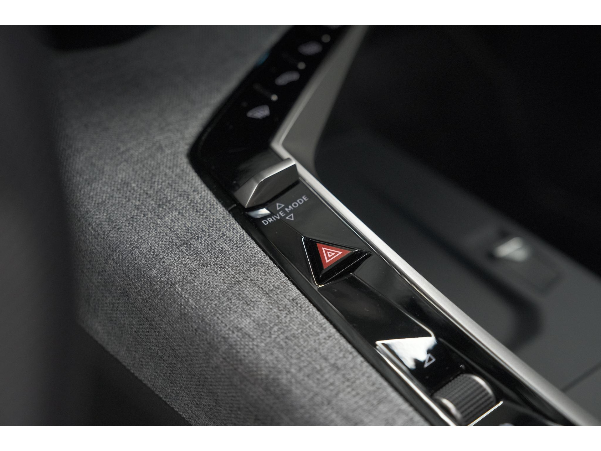 Peugeot 3008 Hybrid 145 e-DCS6 GT | Trekhaak Afneembaar | Allseason Banden | Camera | Adaptieve Cruise Control