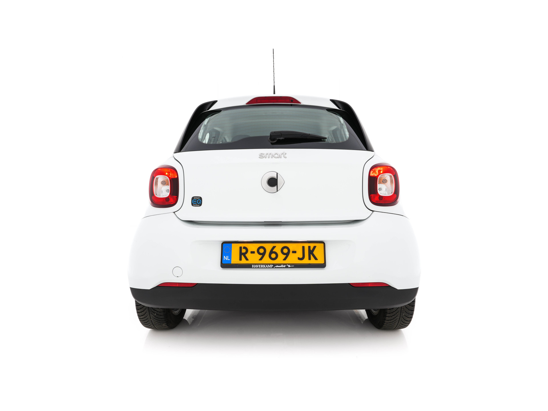 Smart forfour EQ Essential 18 kWh [ 3-Fase ] (INCL-BTW) Aut. *LEATHER | AIRCO | CRUISE | DAB+ | COMFORT-SEATS | 15''ALU*