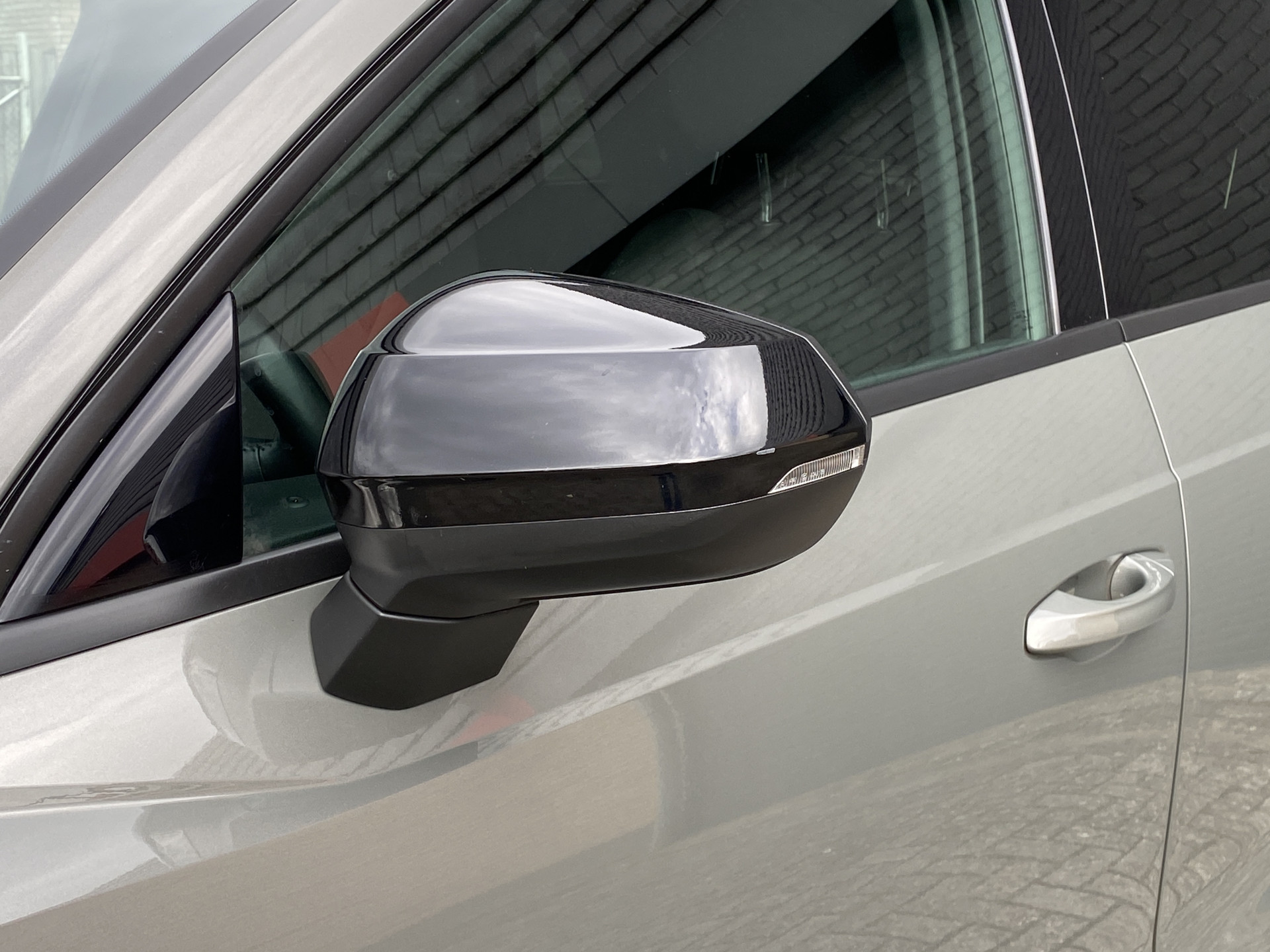 Audi Q3 35 TFSI 150 pk S Line AUT. | zwart optiek | 20'' lichtmetalen velgen | adaptieve cruise | sportstoelen | apple carplay | led kopl.