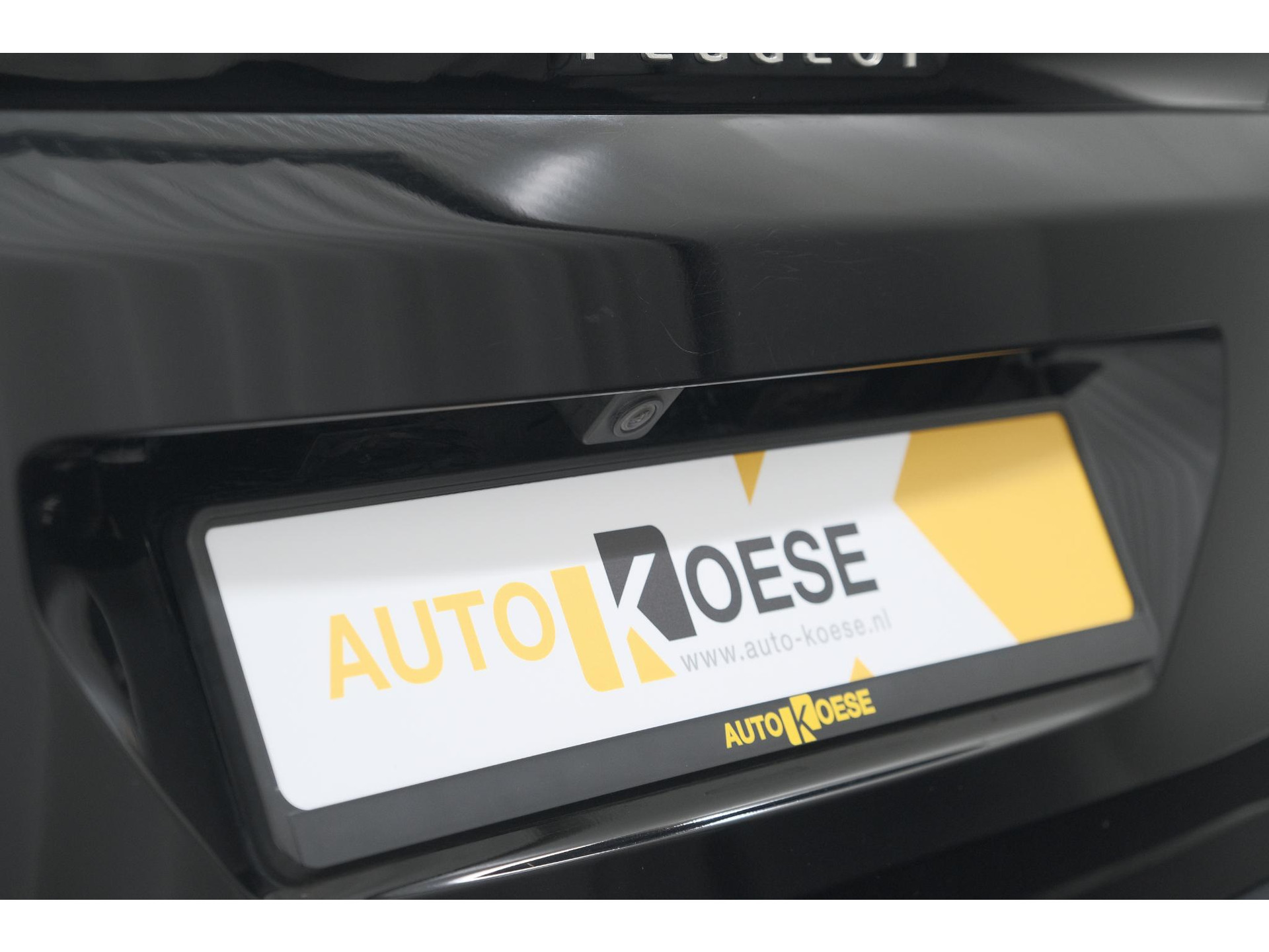 Peugeot 3008 PureTech 130 Allure | Trekhaak | Camera | Dodehoekdetectie | Navigatie