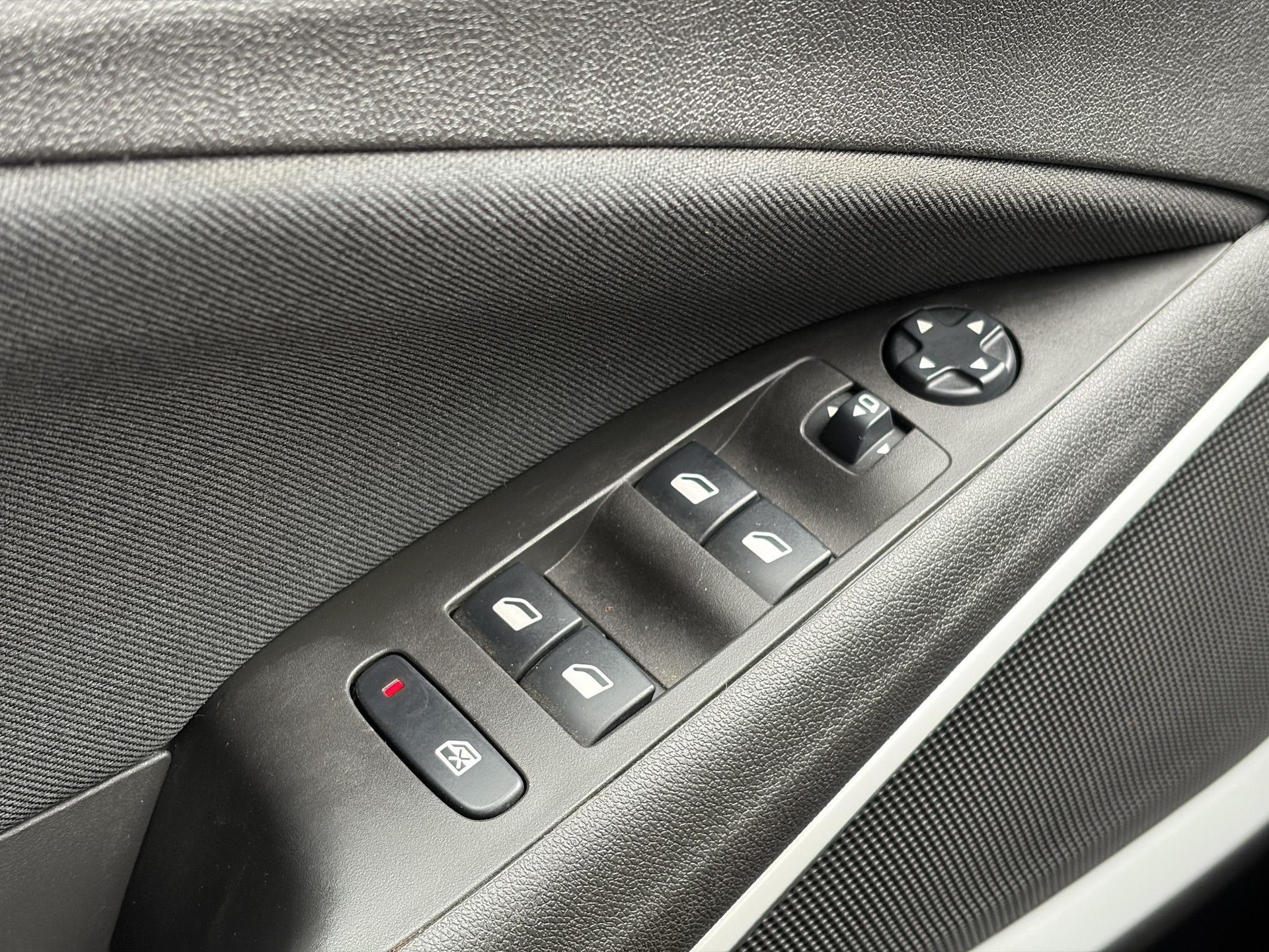 Opel Crossland X 1.2 Turbo Innovation 360° Camera,Afn.Trekhaak,Navi,110pk,Carplay,Navi,6 Bak,Rijstrooksensor,BSD,Clima,Cruise,Lm velgen,Apk tot 02-2028