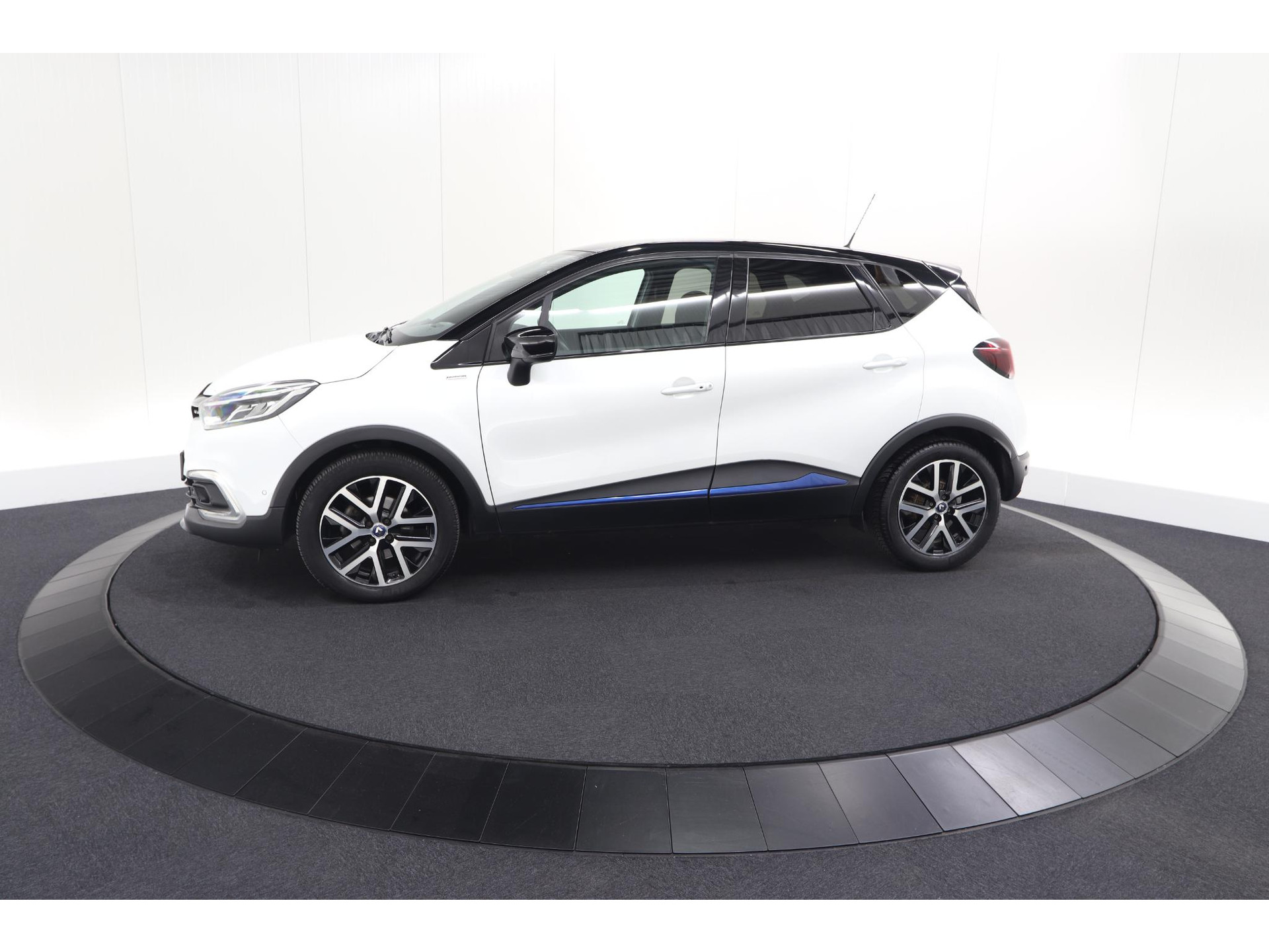 Renault Captur TCe 150 EDC S-Version | Trekhaak| Camera | Dodehoekdetectie | Navigatie
