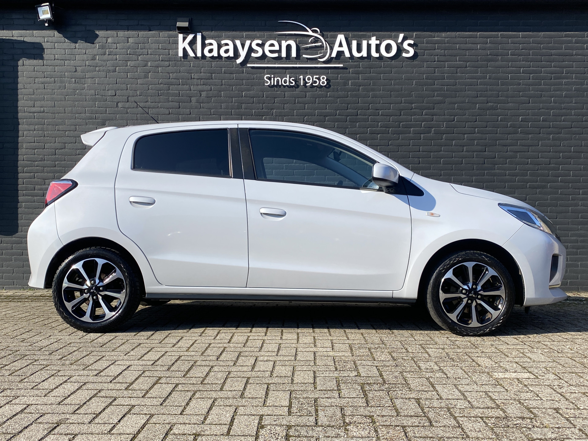 Mitsubishi Space Star 1.2 Instyle AUT. | 1e eigenaar | dealer onderhouden | navigatie | cruise control | stoelverwarming