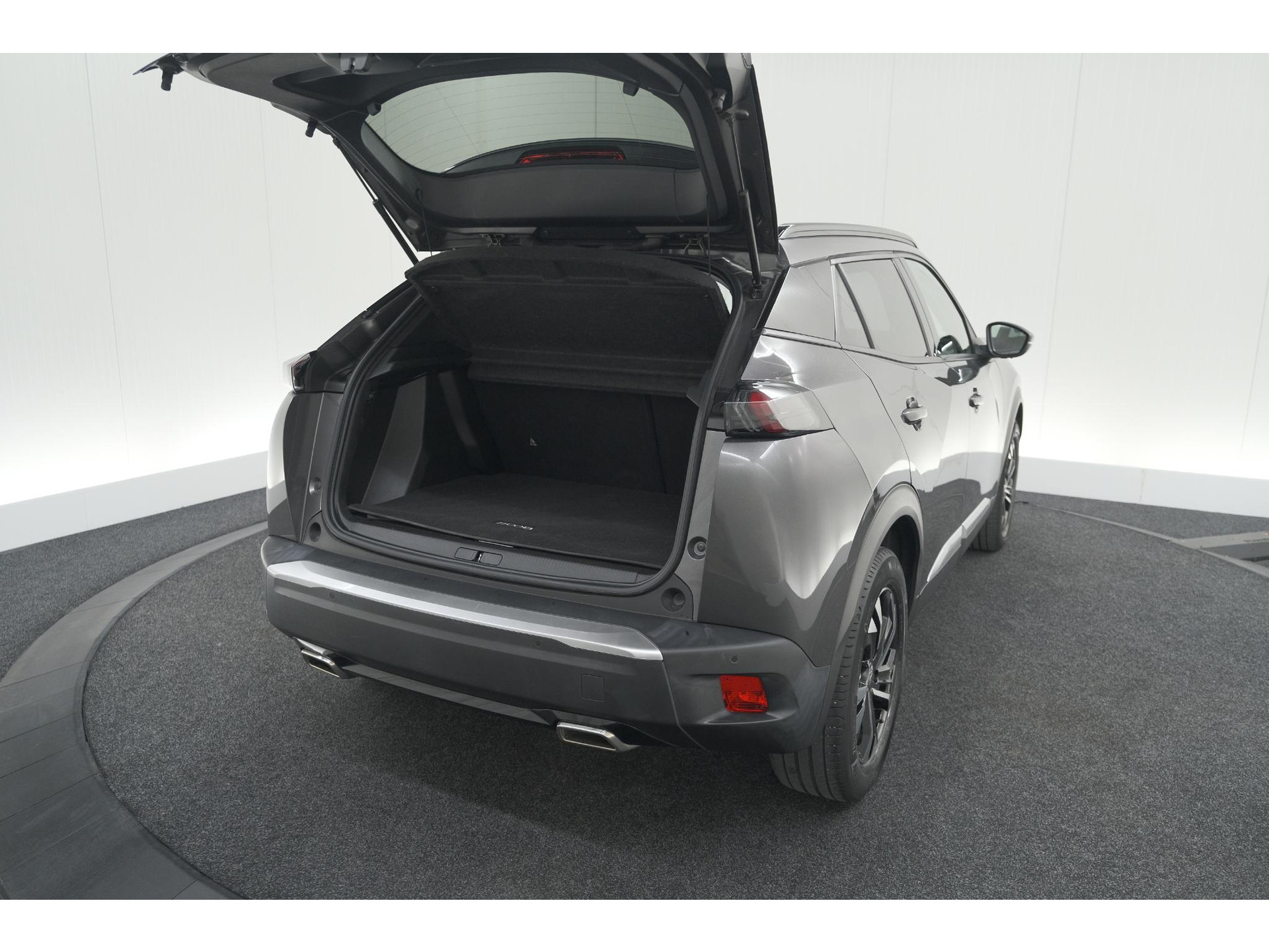 Peugeot 2008 PureTech 130 EAT8 Allure Pack | Stoelverwarming | Adaptieve Cruise Control | Camera