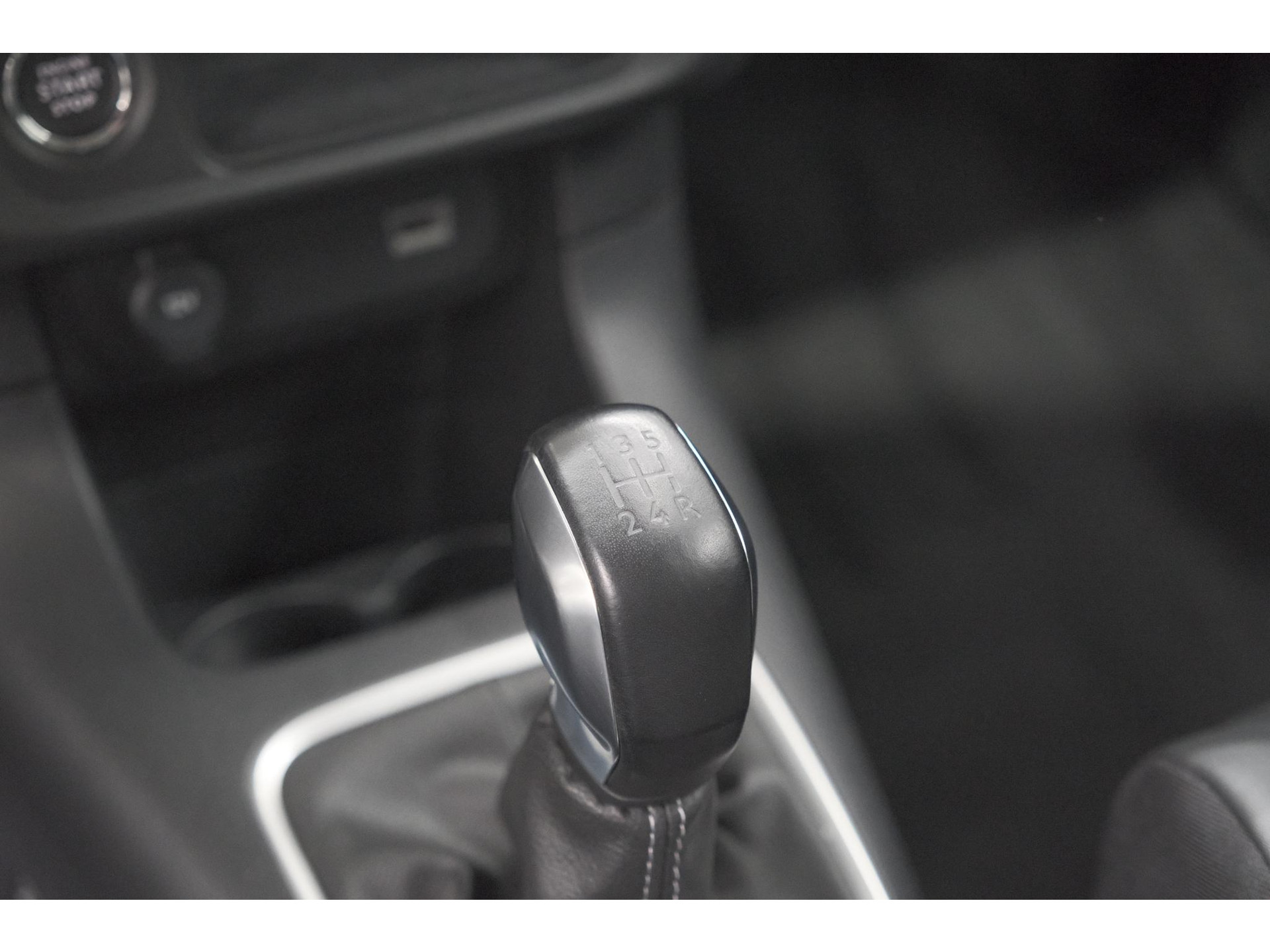 Citroen C3 PureTech 82 Max | Trekhaak | Keyless | Camera | Parkeersensoren | Navigatie | Stoelverwarming