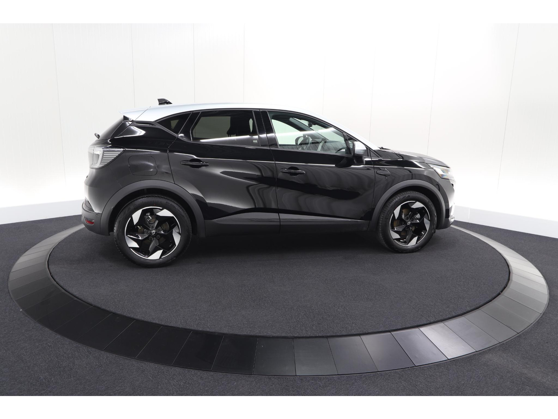 Renault Captur 1.8 E-Tech full hybrid 160 techno | Camera | Adaptieve Cruise Control | Navigatie