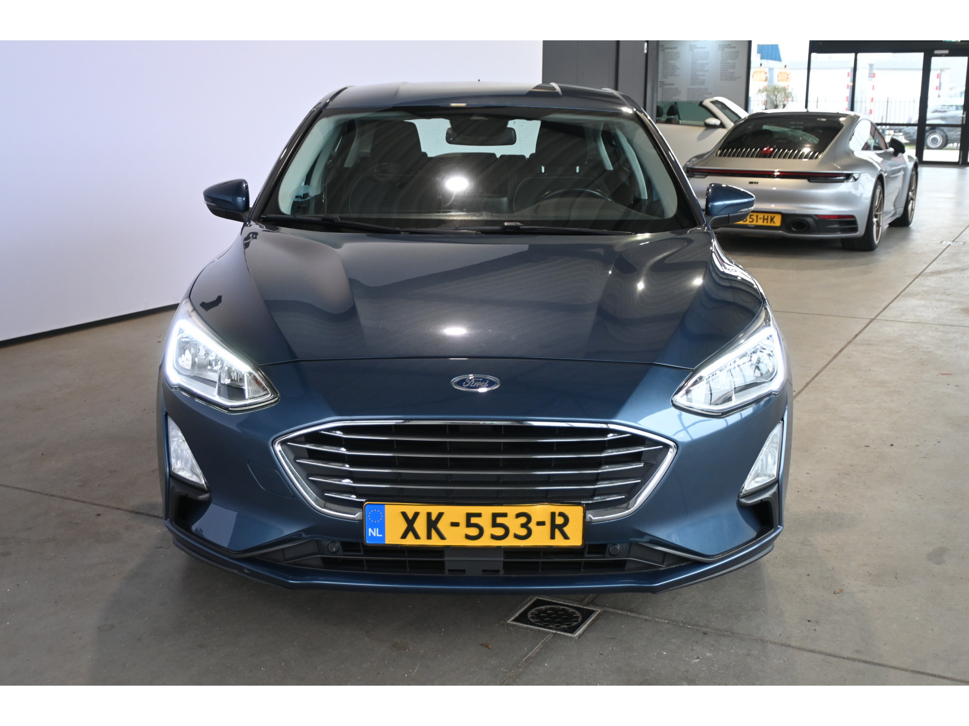 Ford Focus 1.0 EcoBoost Titanium Business Clima Navigatie Stuur/Stoelverwarming Rijklaarprijs! Inruil Mogelijk!