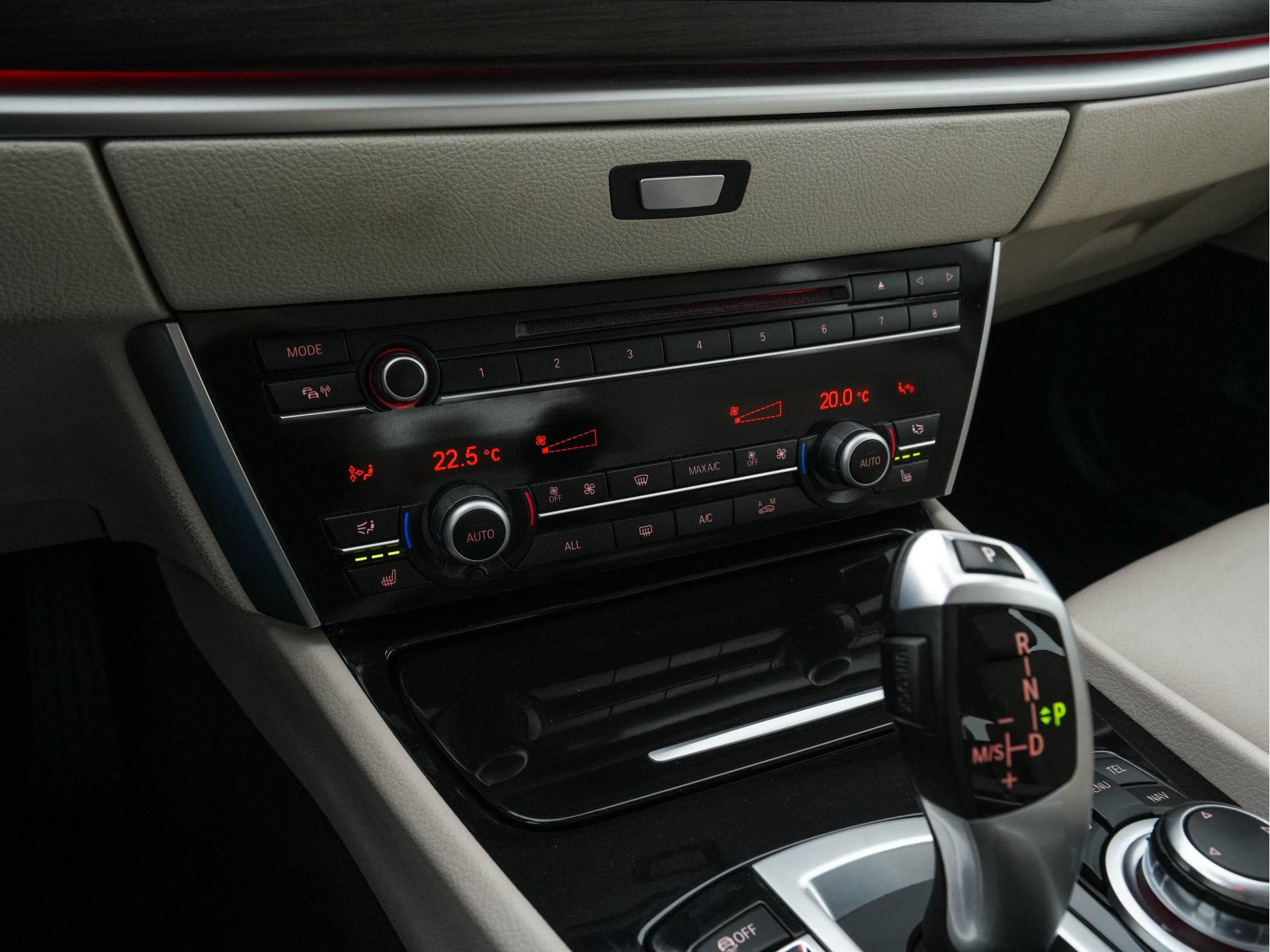 BMW 5-serie Gran Turismo 520d High Executive Aut. *HEAD-UP | ADAPTIVE-CRUISE | LUXURY-LEATHER | XENON | MEMORY-PACK | TOP-VIEW | HIFI-SOUND | NAVI-FULLMAP | ECC | PDC*