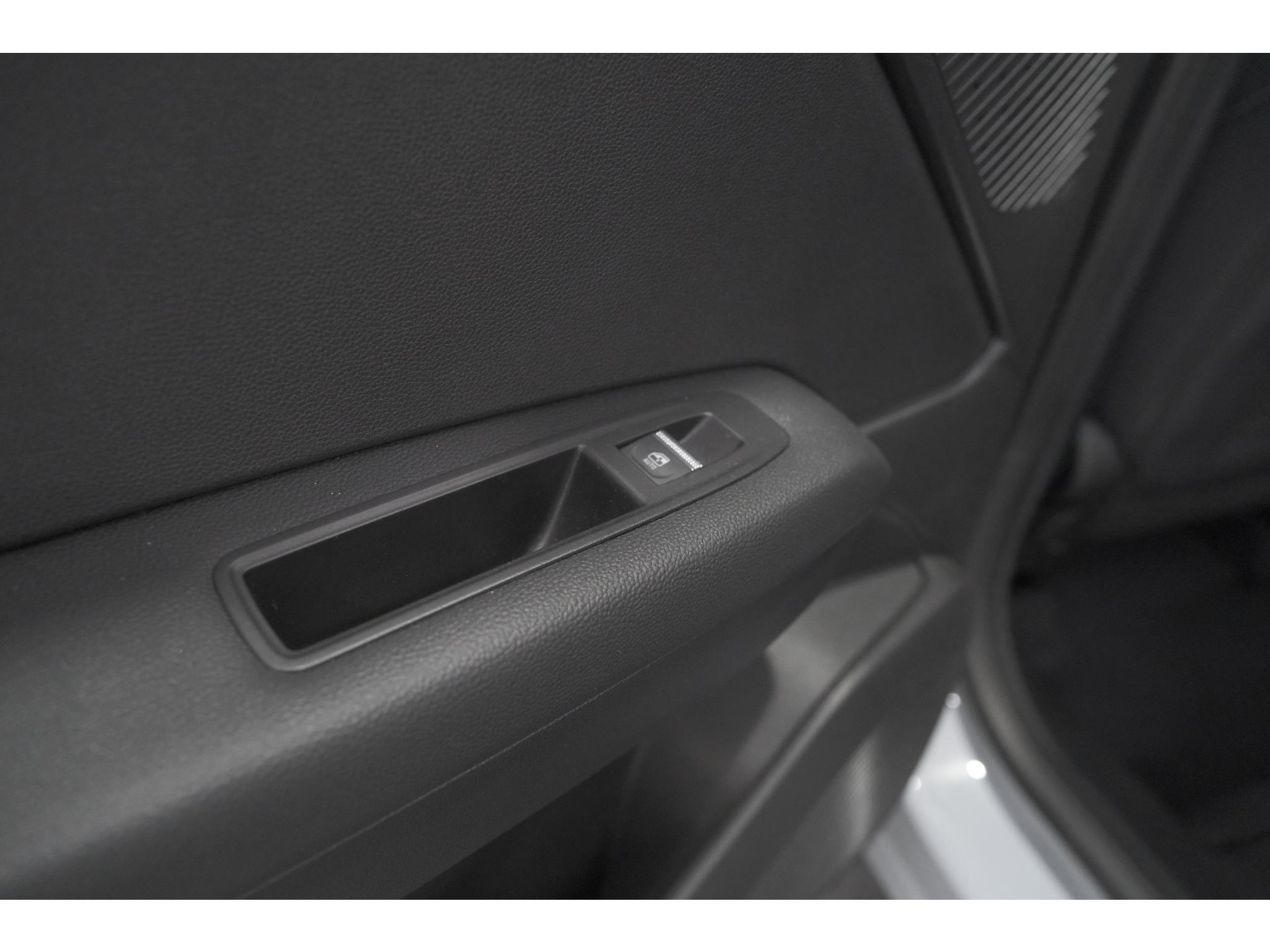 Renault Captur Mild Hybrid 160 EDC Techno | Pack Winter | Camera | Adaptieve Cruise Control | Apple Carplay