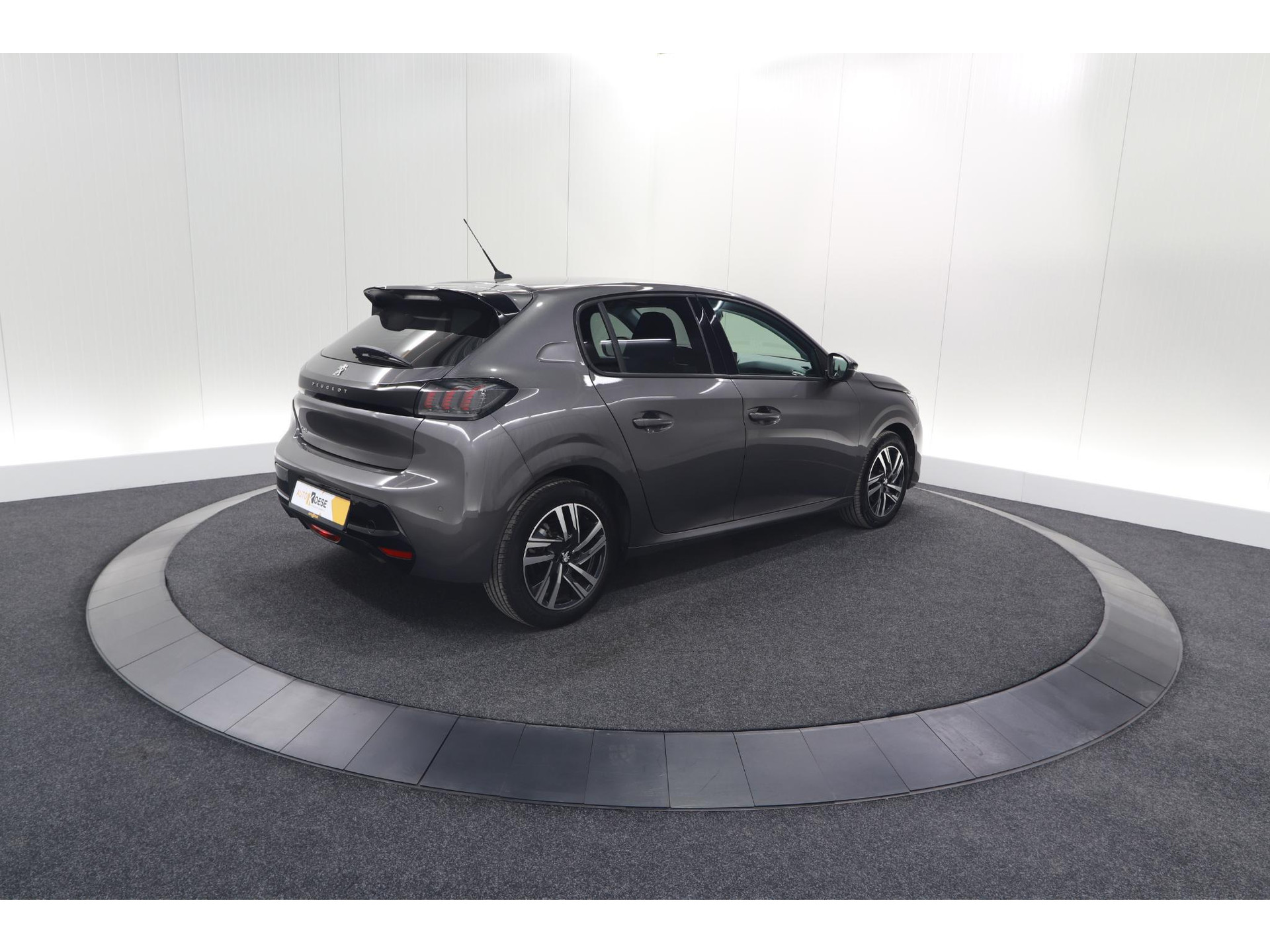 Peugeot 208 PureTech 100 EAT8 Allure Pack | Camera | Apple Carplay | Parkeersensoren | Stoelverwarming