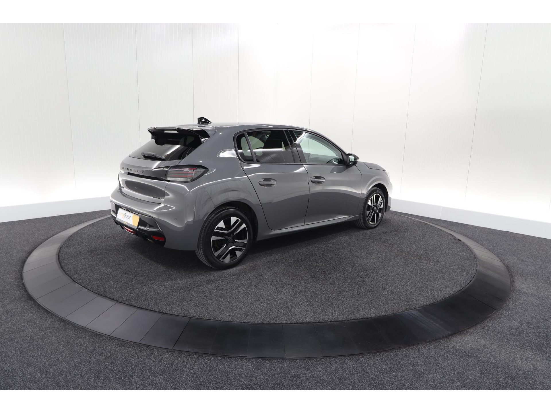 Peugeot 208 Hybrid 100 e-DCS6 Allure | Camera | Apple Carplay | Keyless Entry | Parkeersensoren